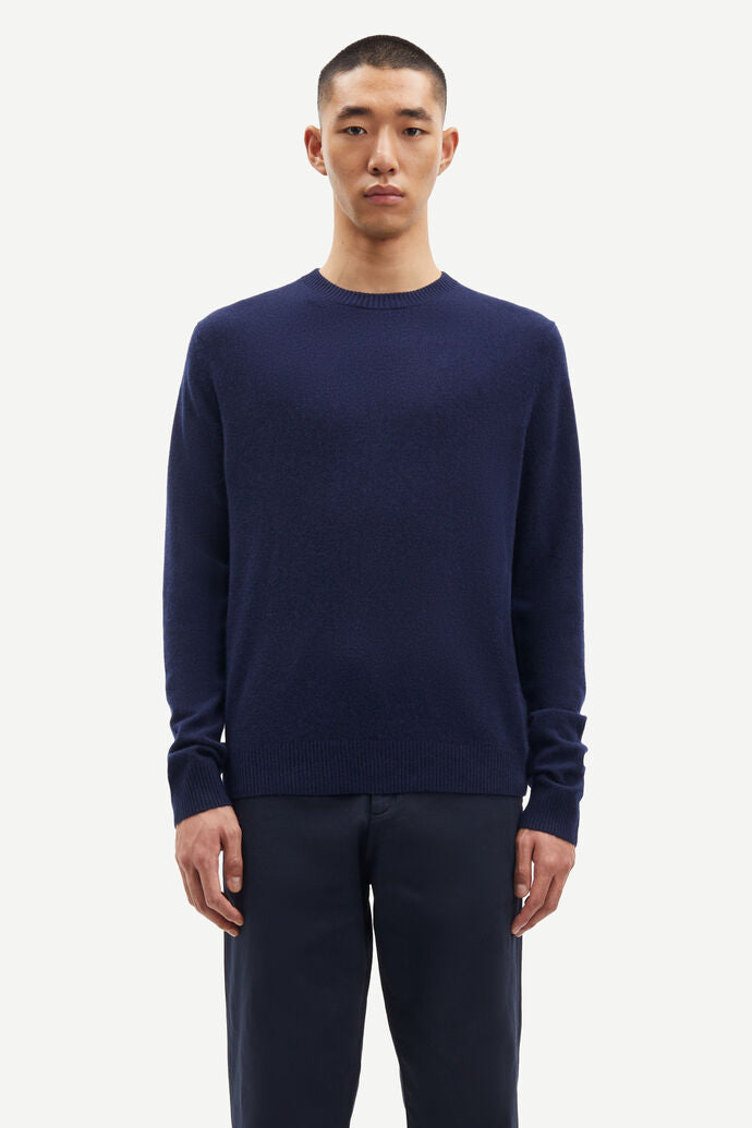 Pure cashmere jumper in dark blue