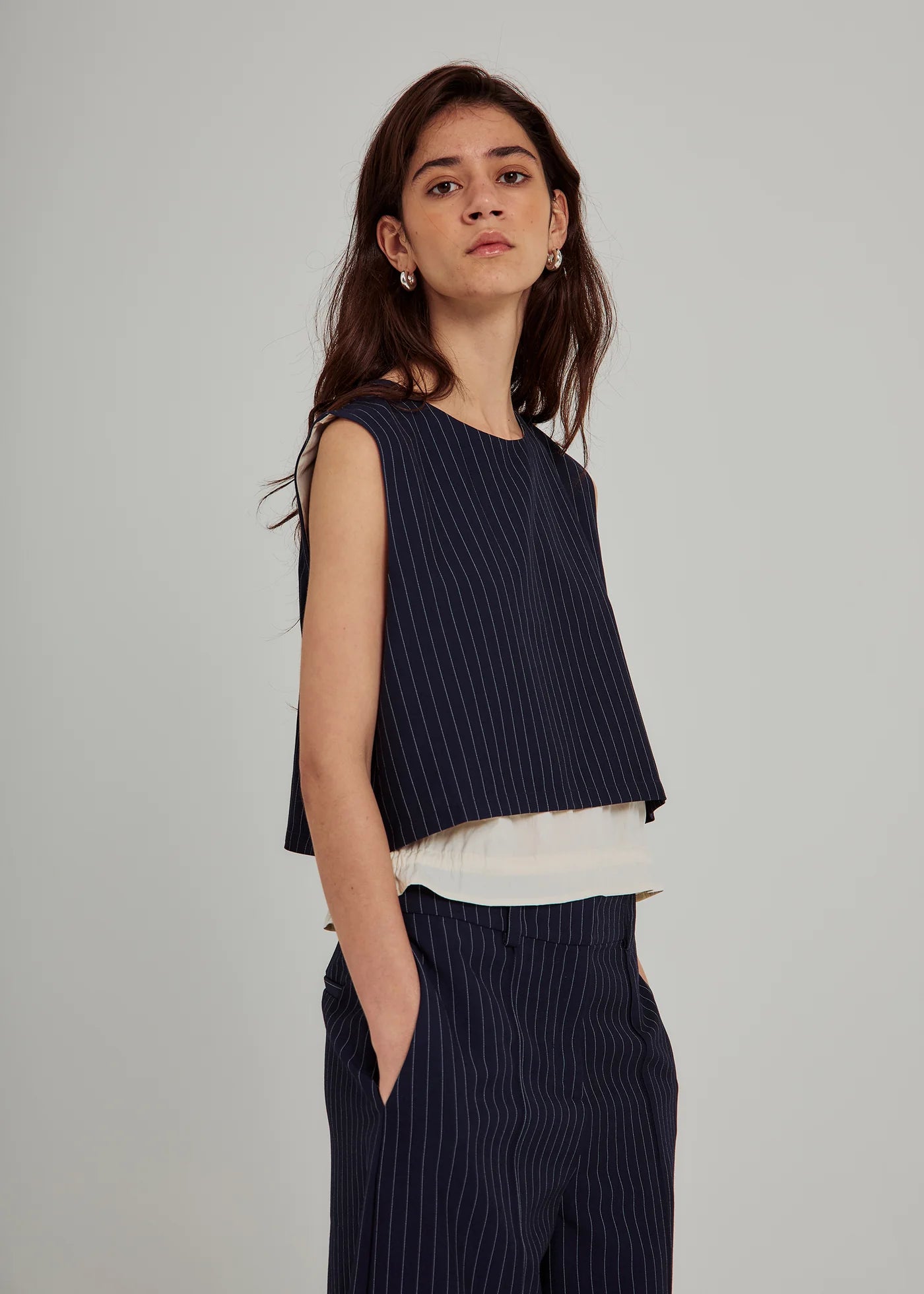 Neo pinstripe top in navy