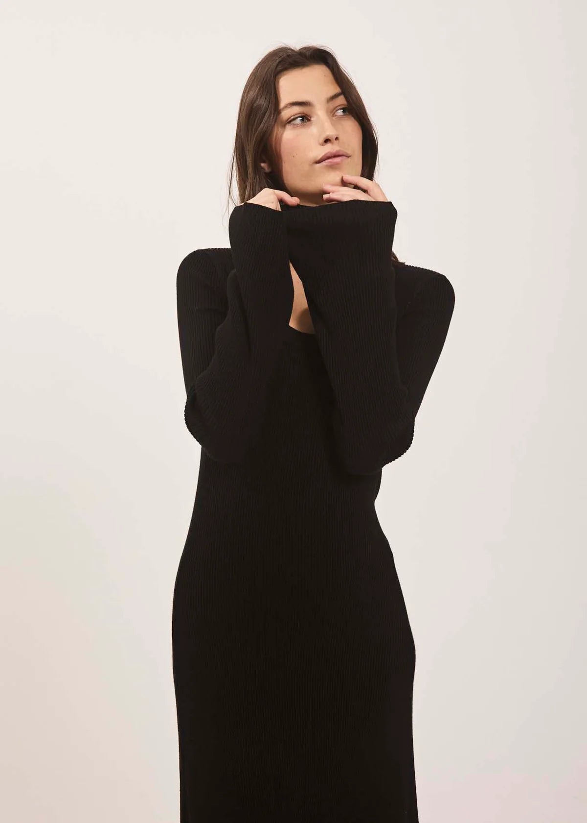 Sherry flared knit dress in black