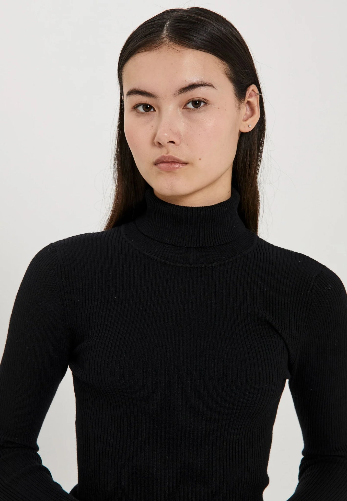 Sherry frill knit top in black