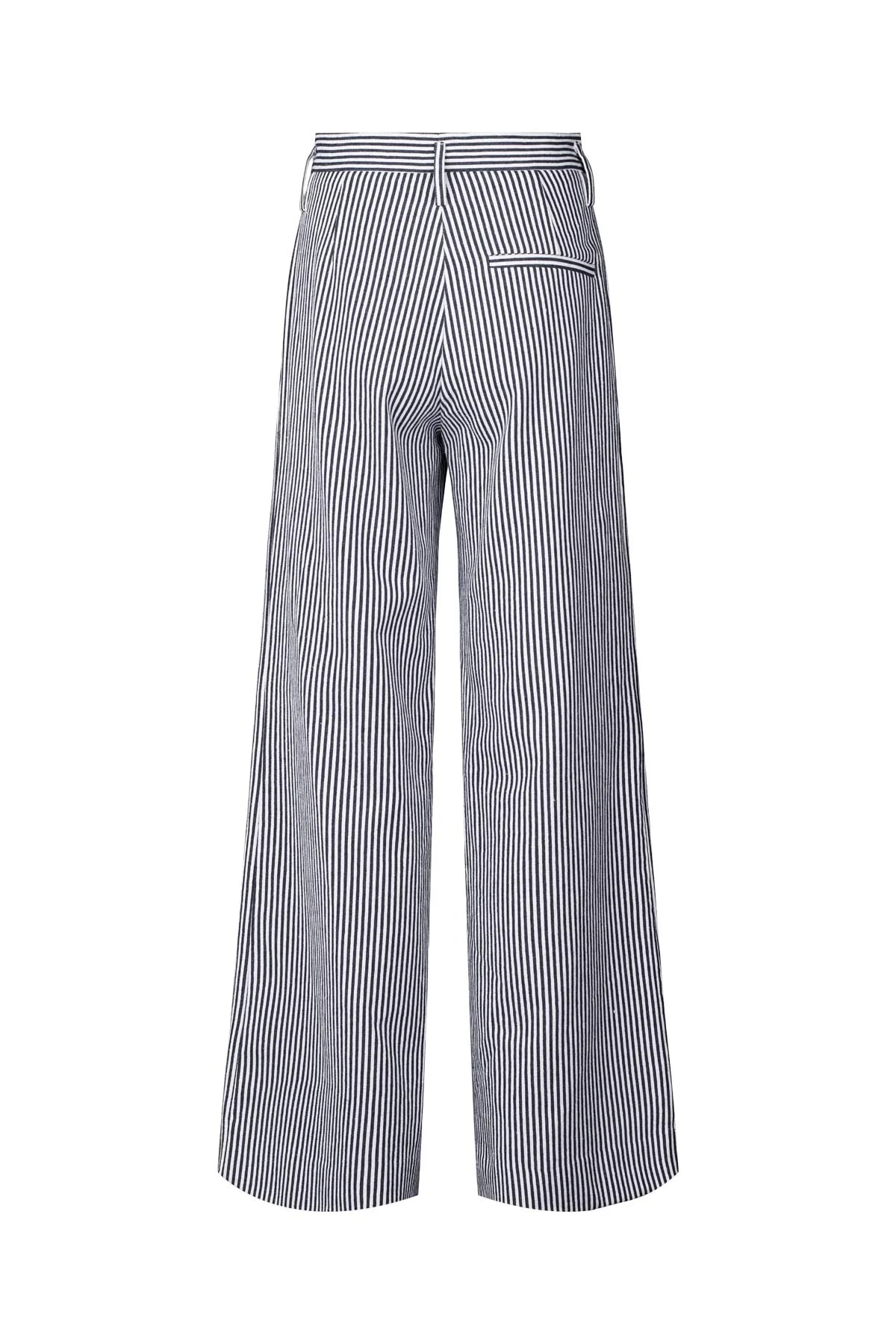 Julia tailorig pant in blue stripe