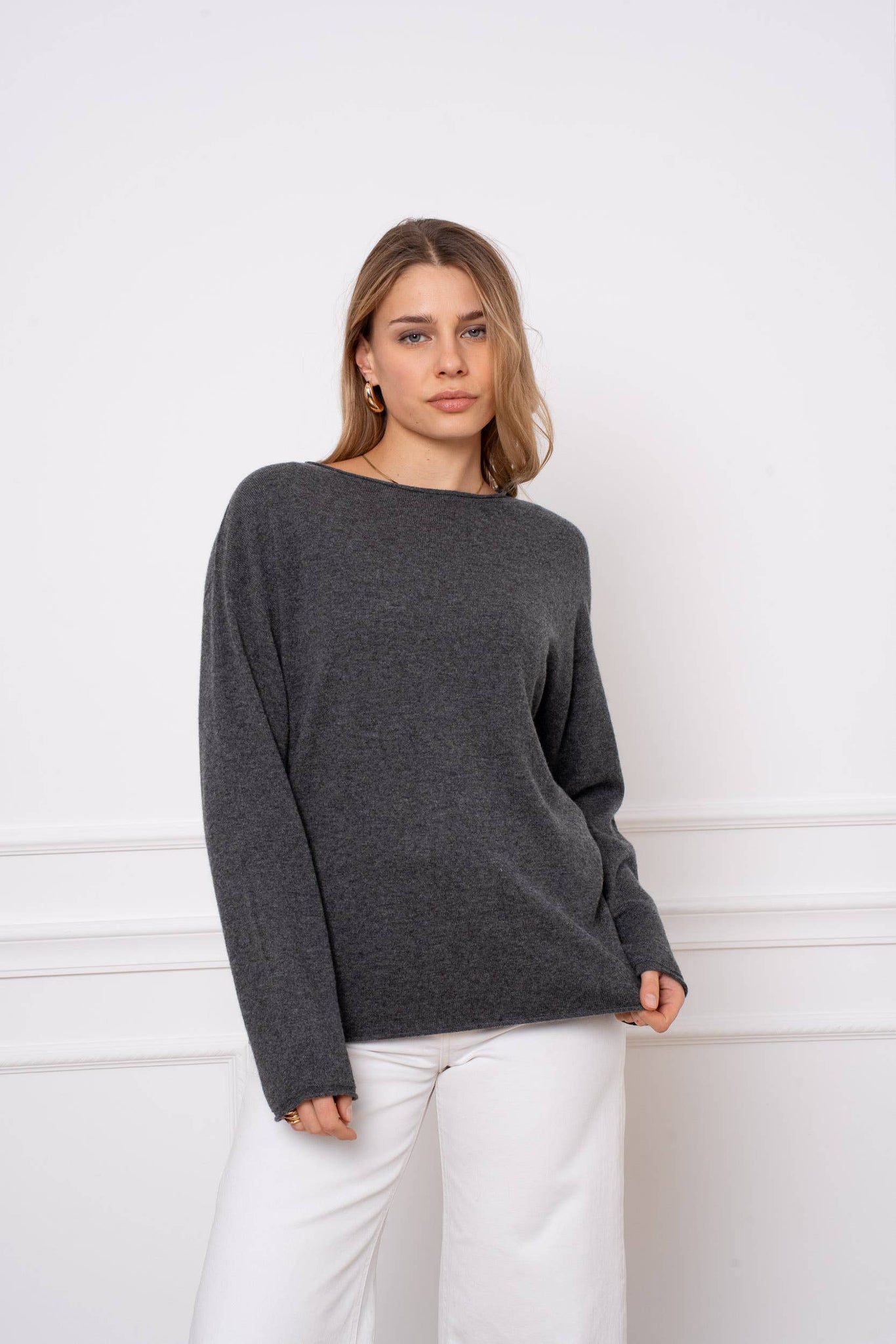 Oversize Kaschmir-Wollpullover mit Rundhalsausschnitt: Schwarz / one s ...