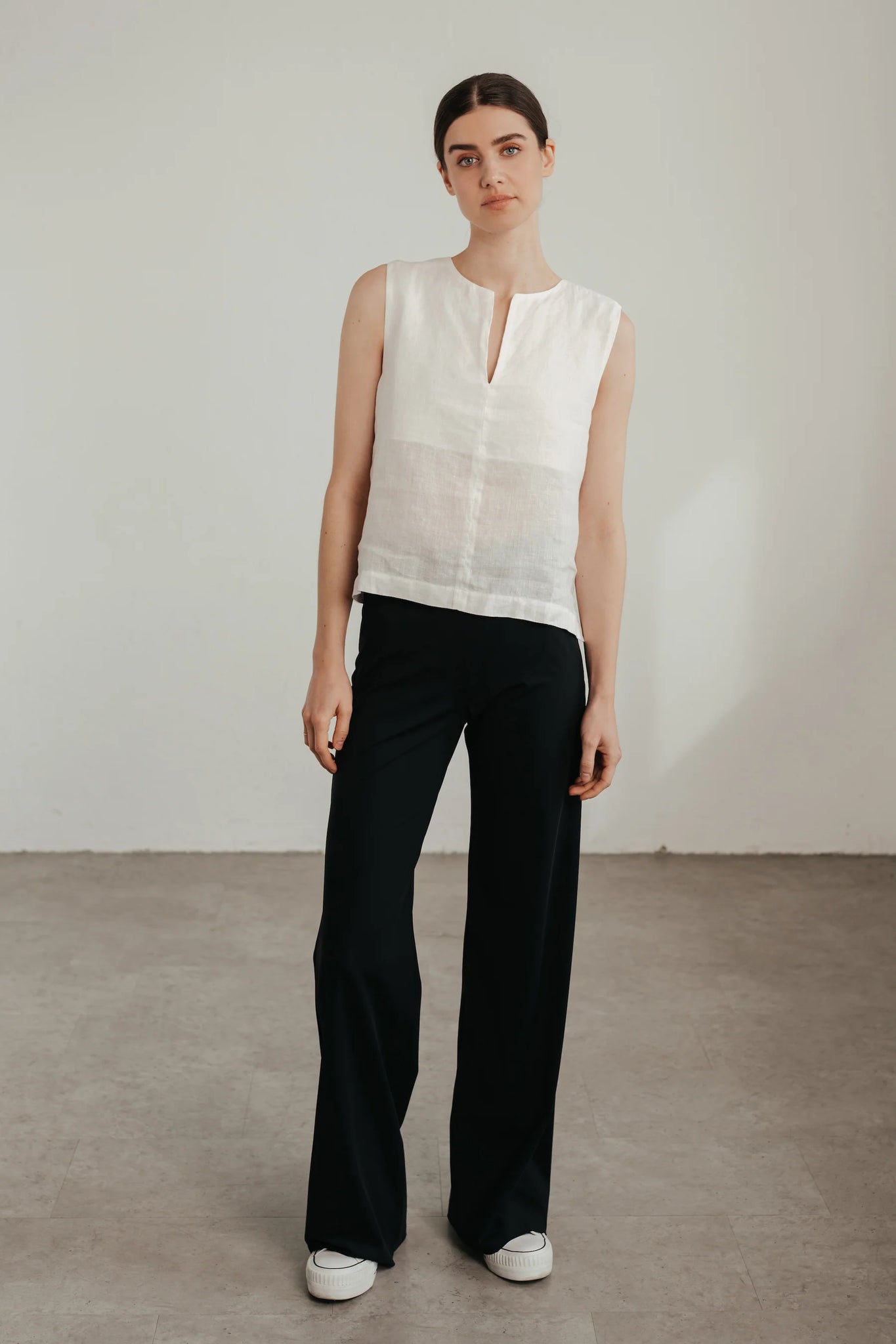 Cropped linen top in creamy white by sonho stories