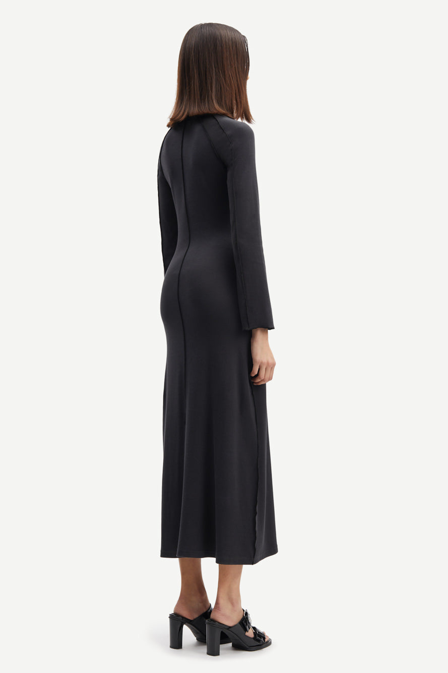 Sasloan dress in phantom