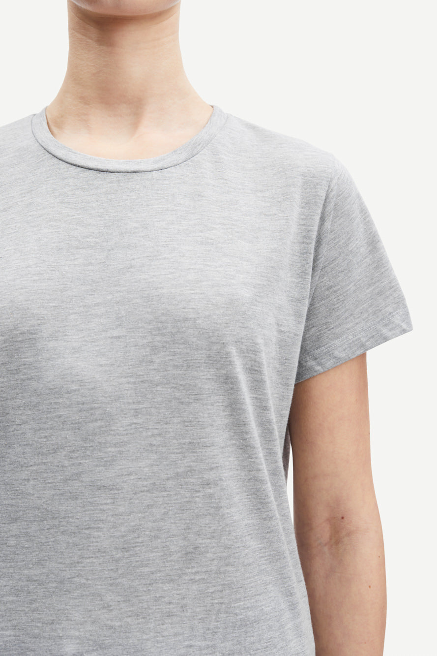 Basic crew neck shirt in grey melange