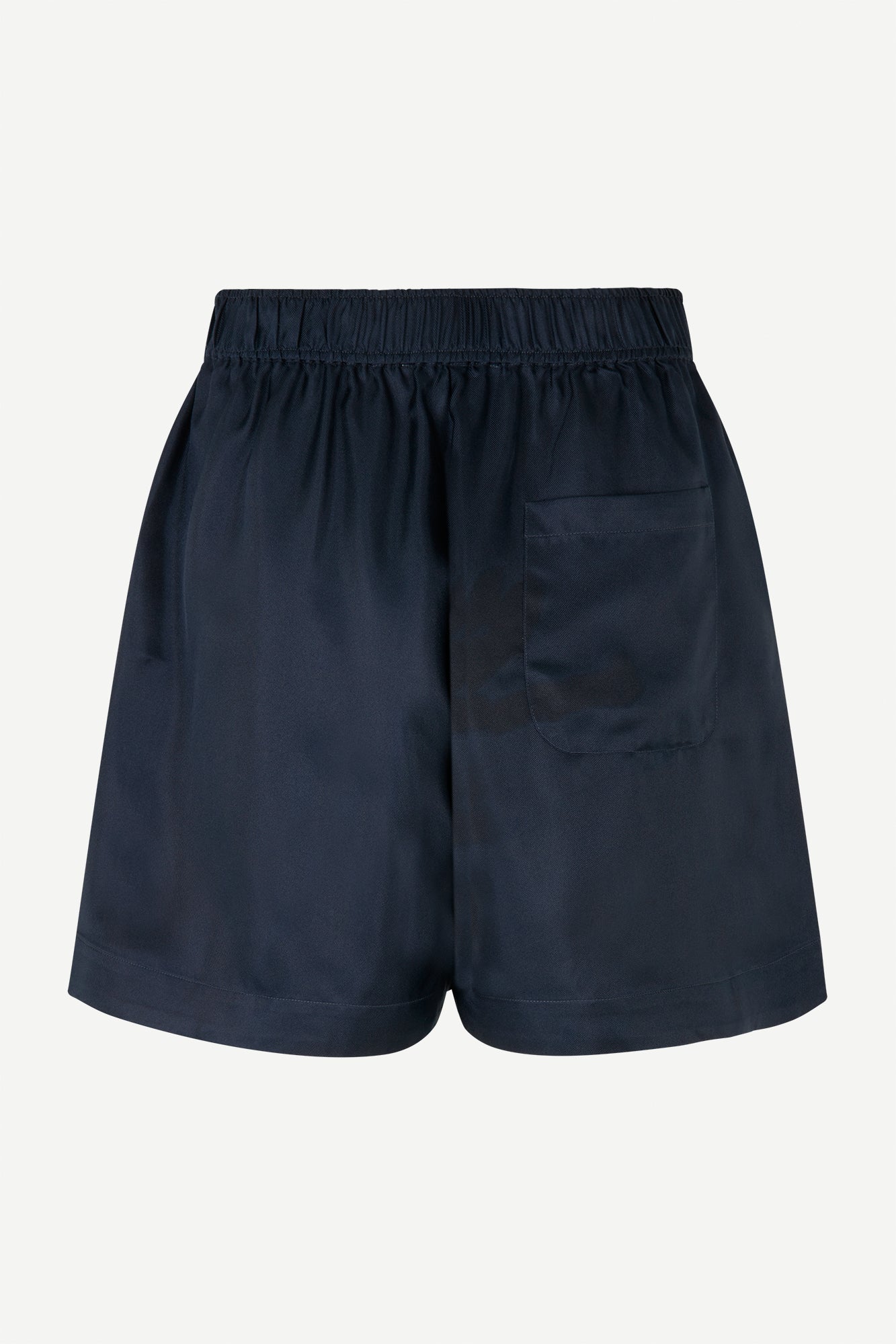 Silk shorts in salute