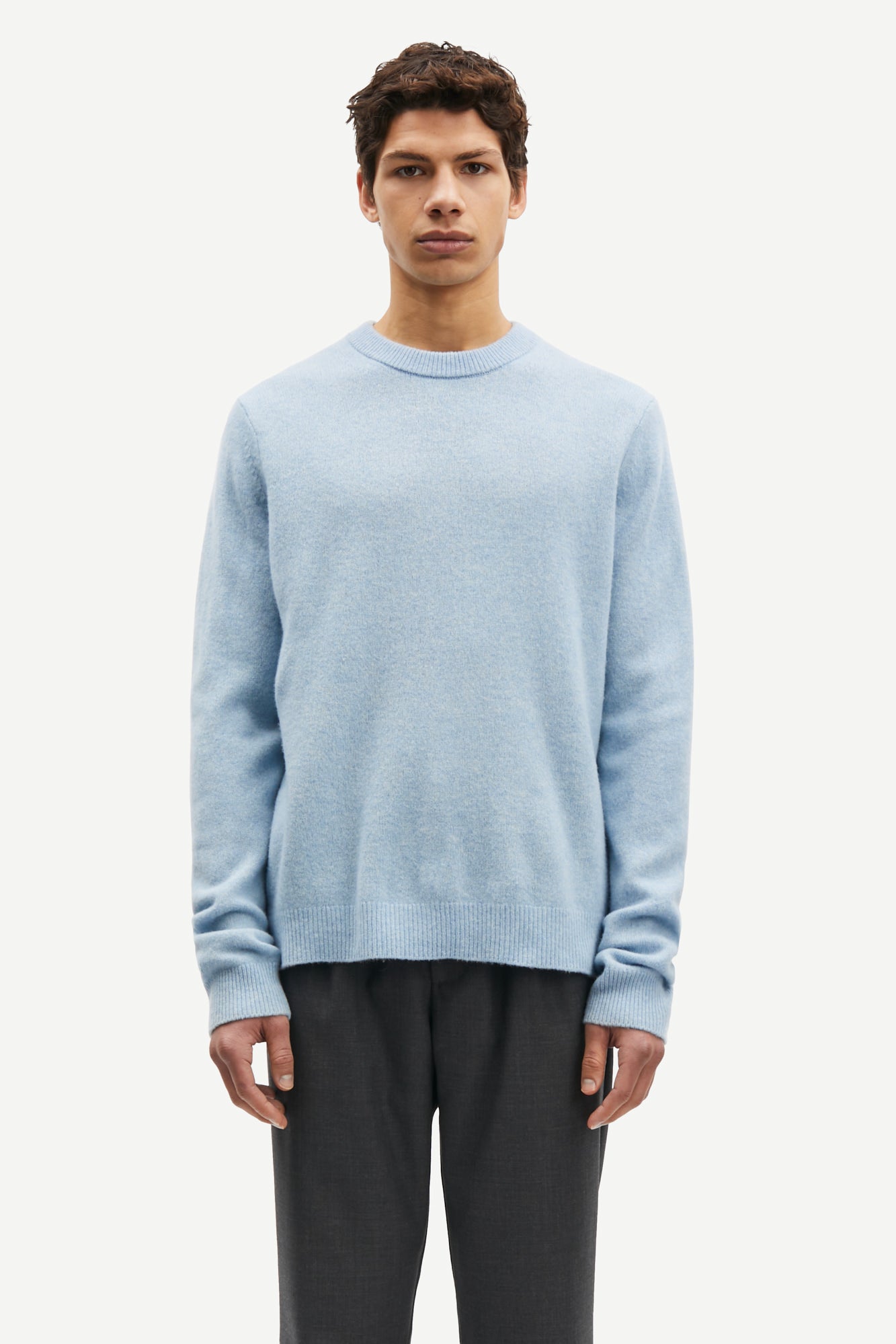 Isak knit sweater in subdued blue