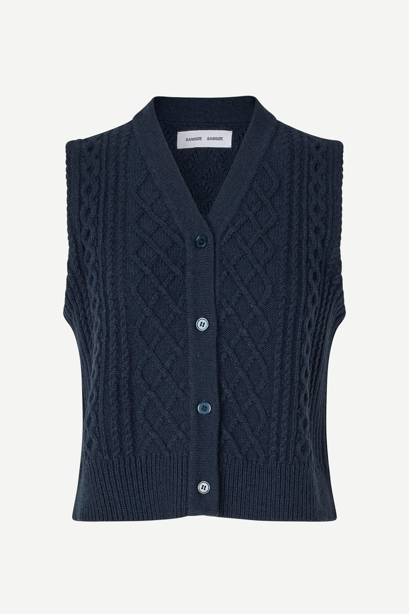 Sadene vest in outer space