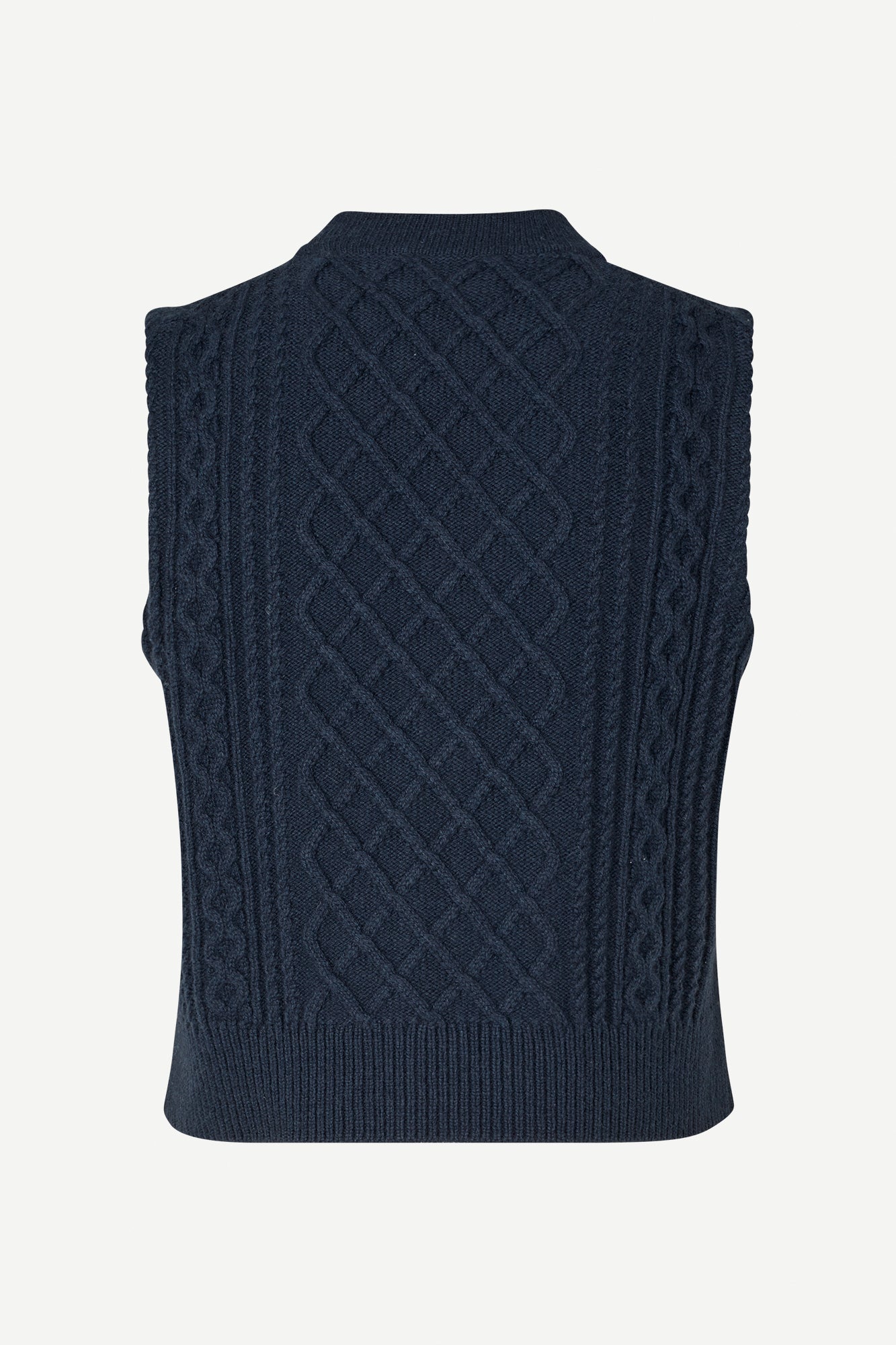 Sadene vest in outer space