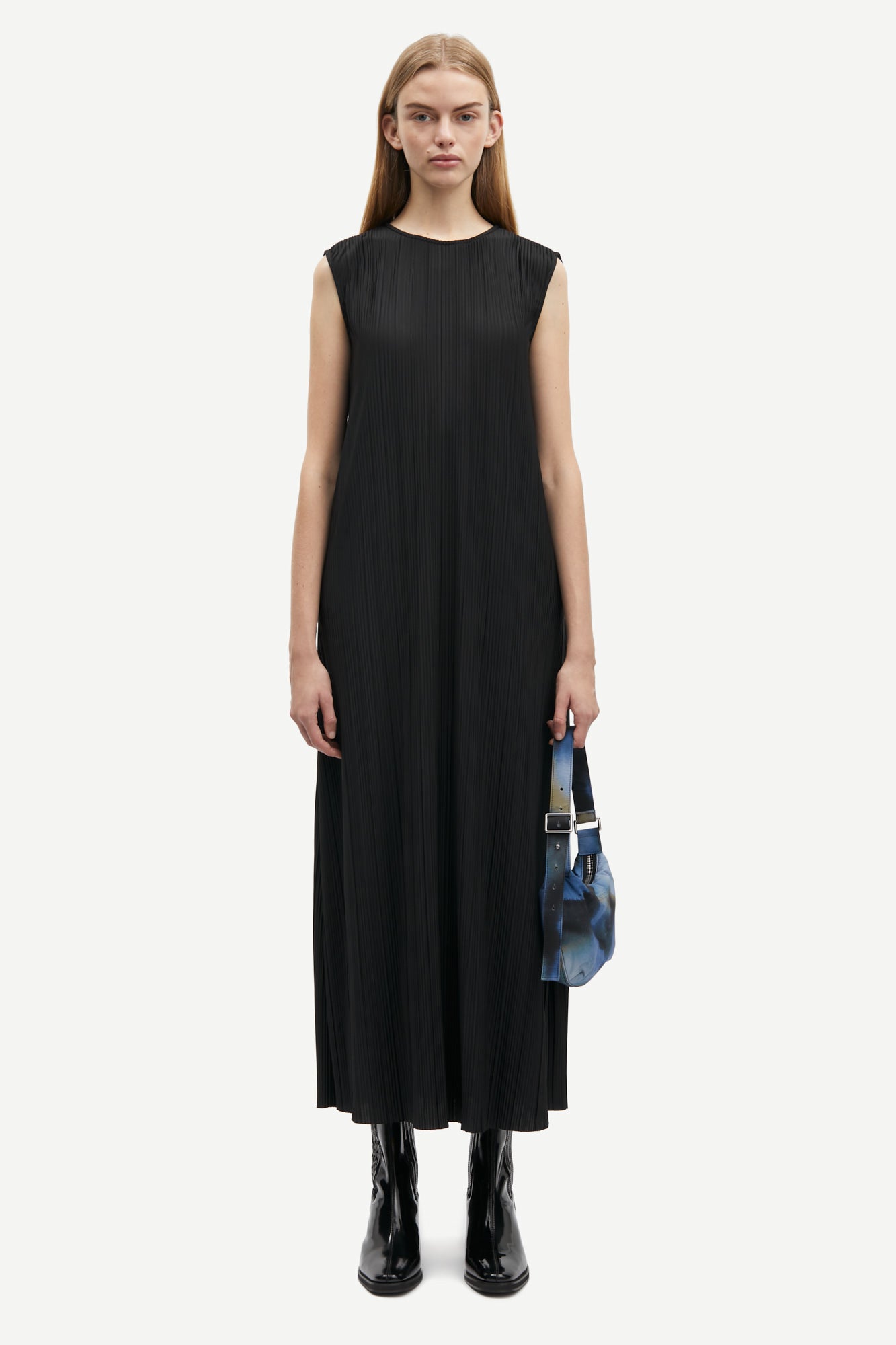 Pleated maxi dress in black