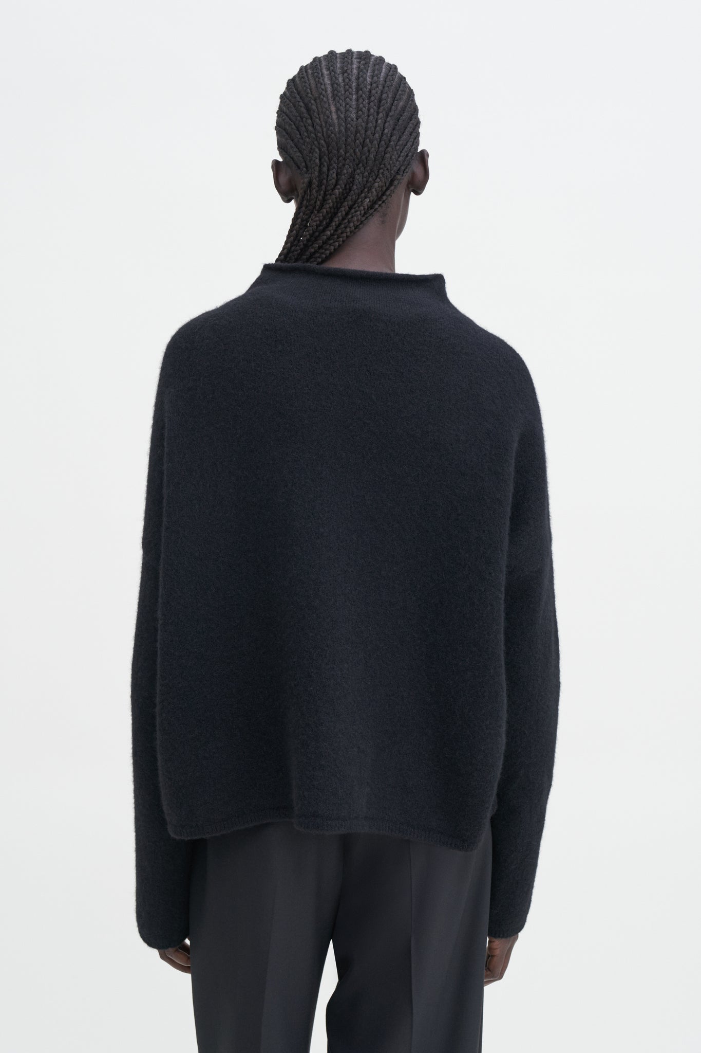 Wool yak sweater in black