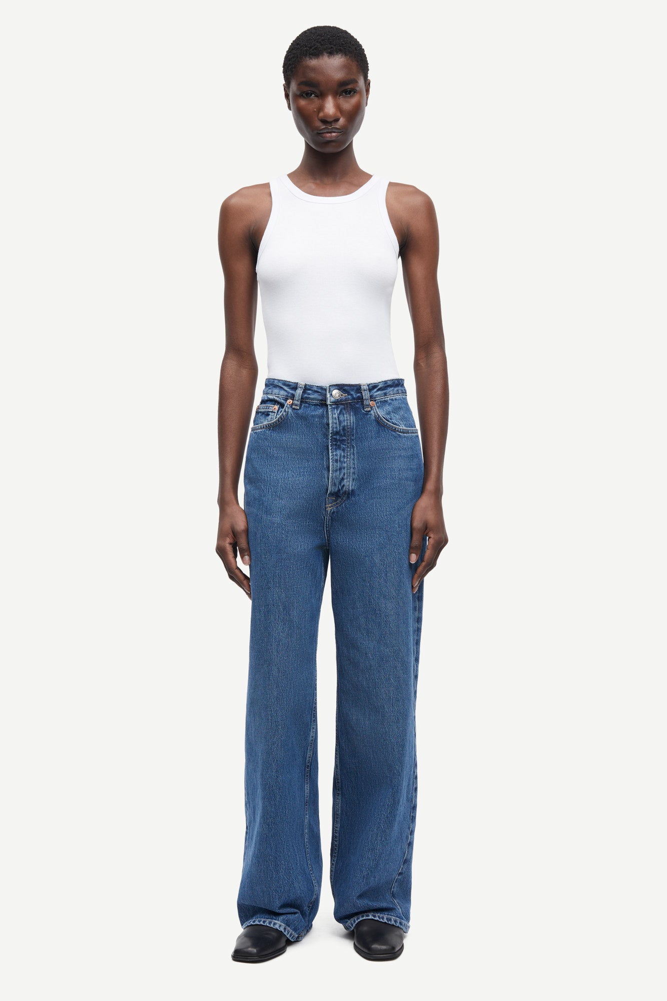 Mid waisted jeans in legend