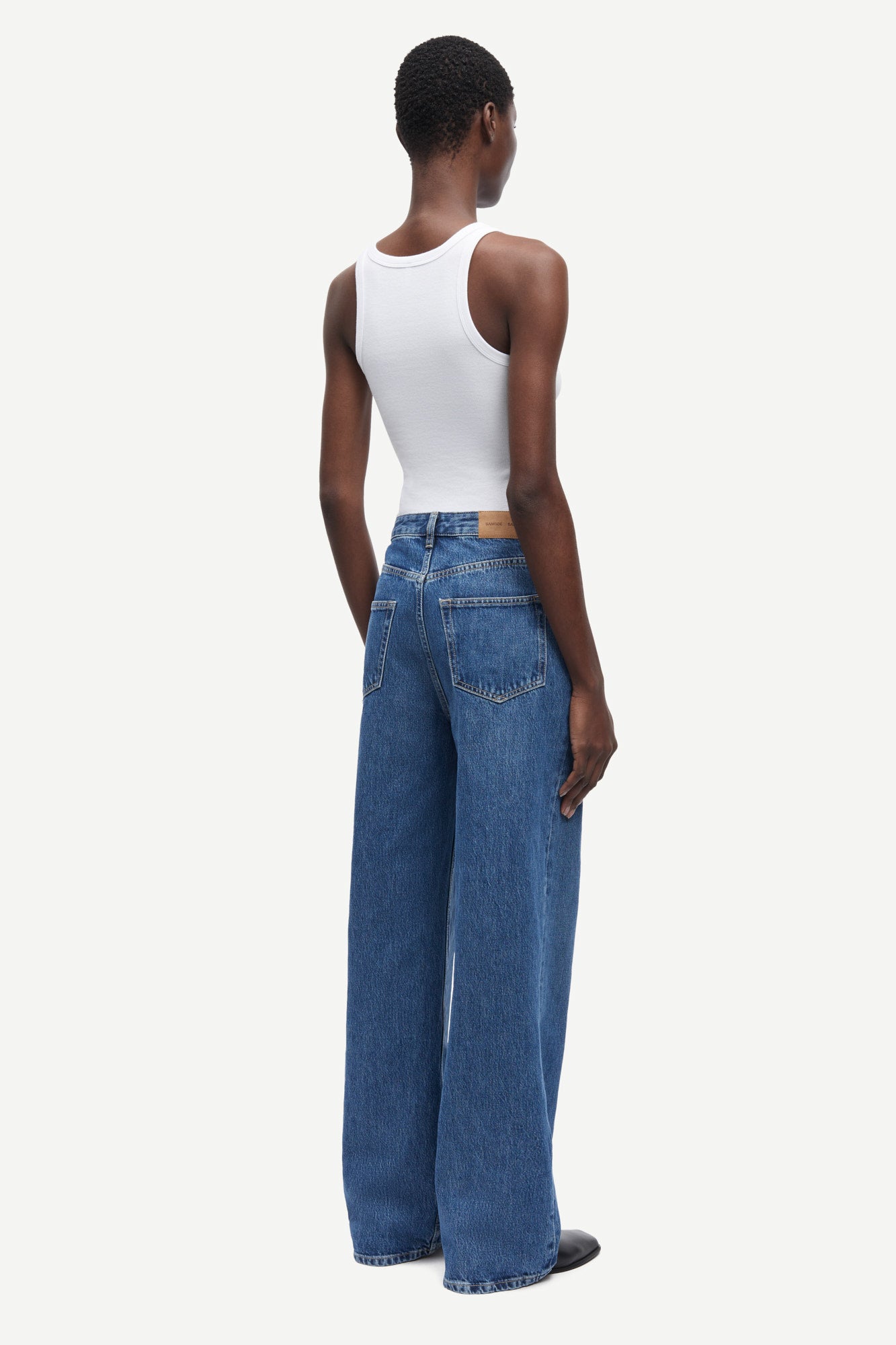 Mid waisted jeans in legend