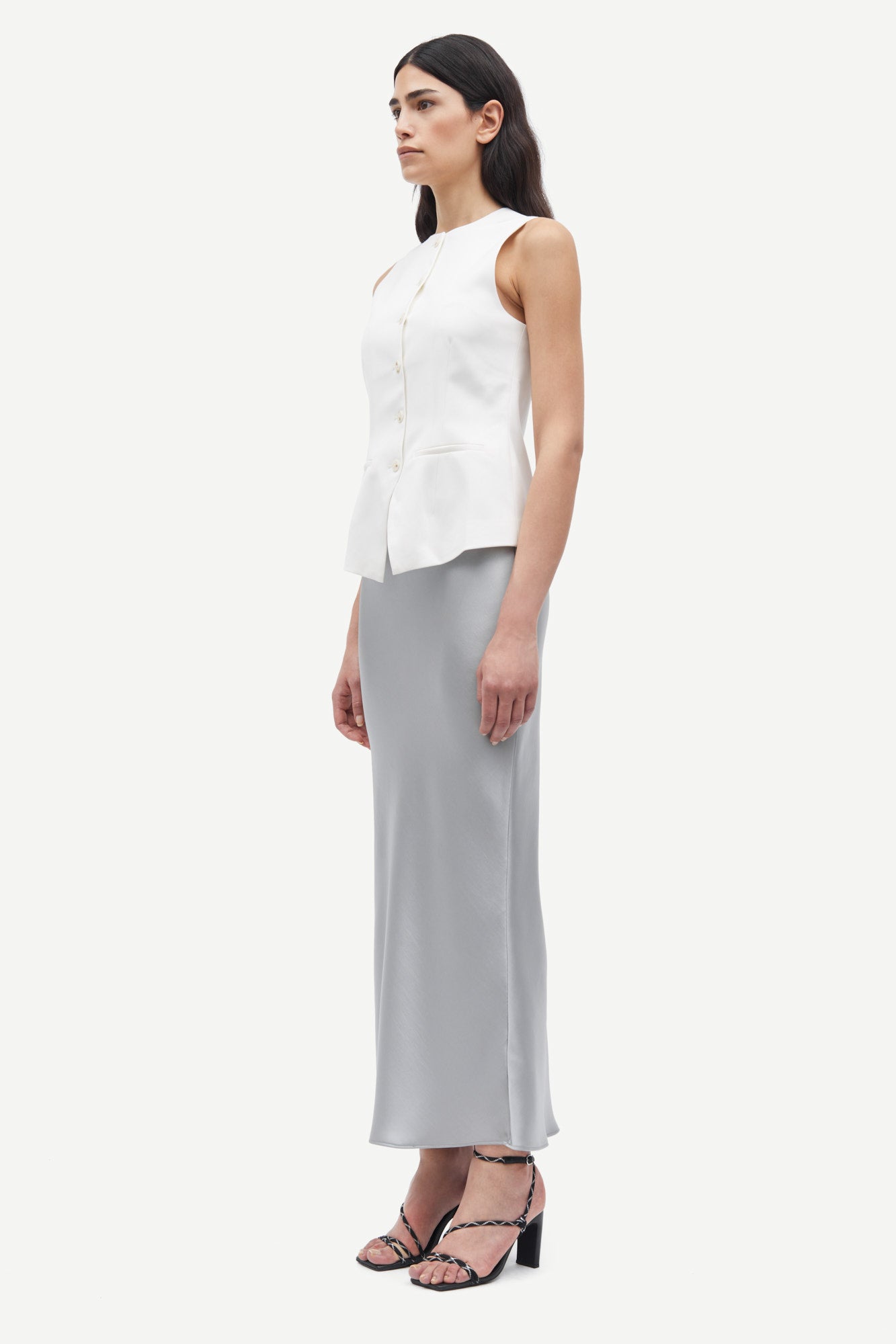 Saruma vest in egret