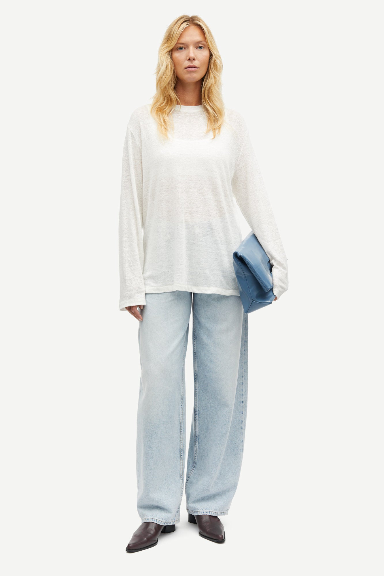 Loose linen shirt in whipped cream