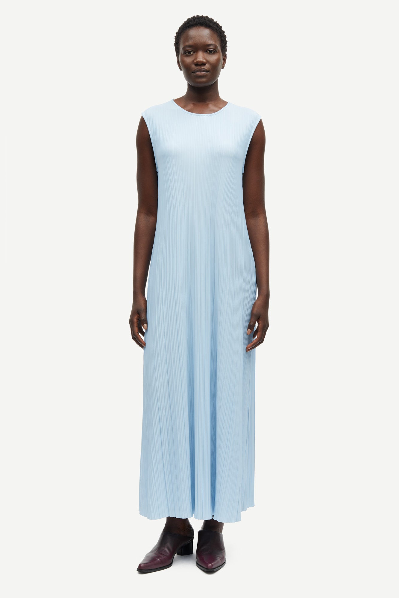 Pleated maxi dress in skyway