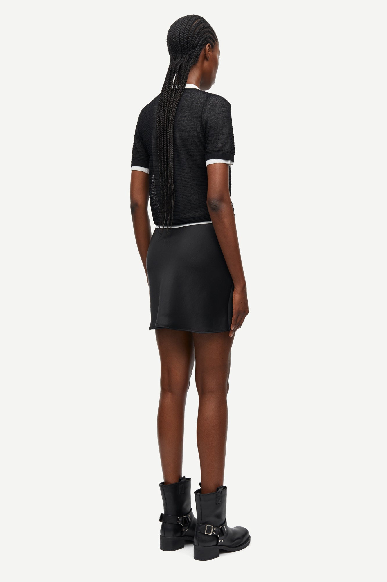 Sapena short sleeved cardigan in black
