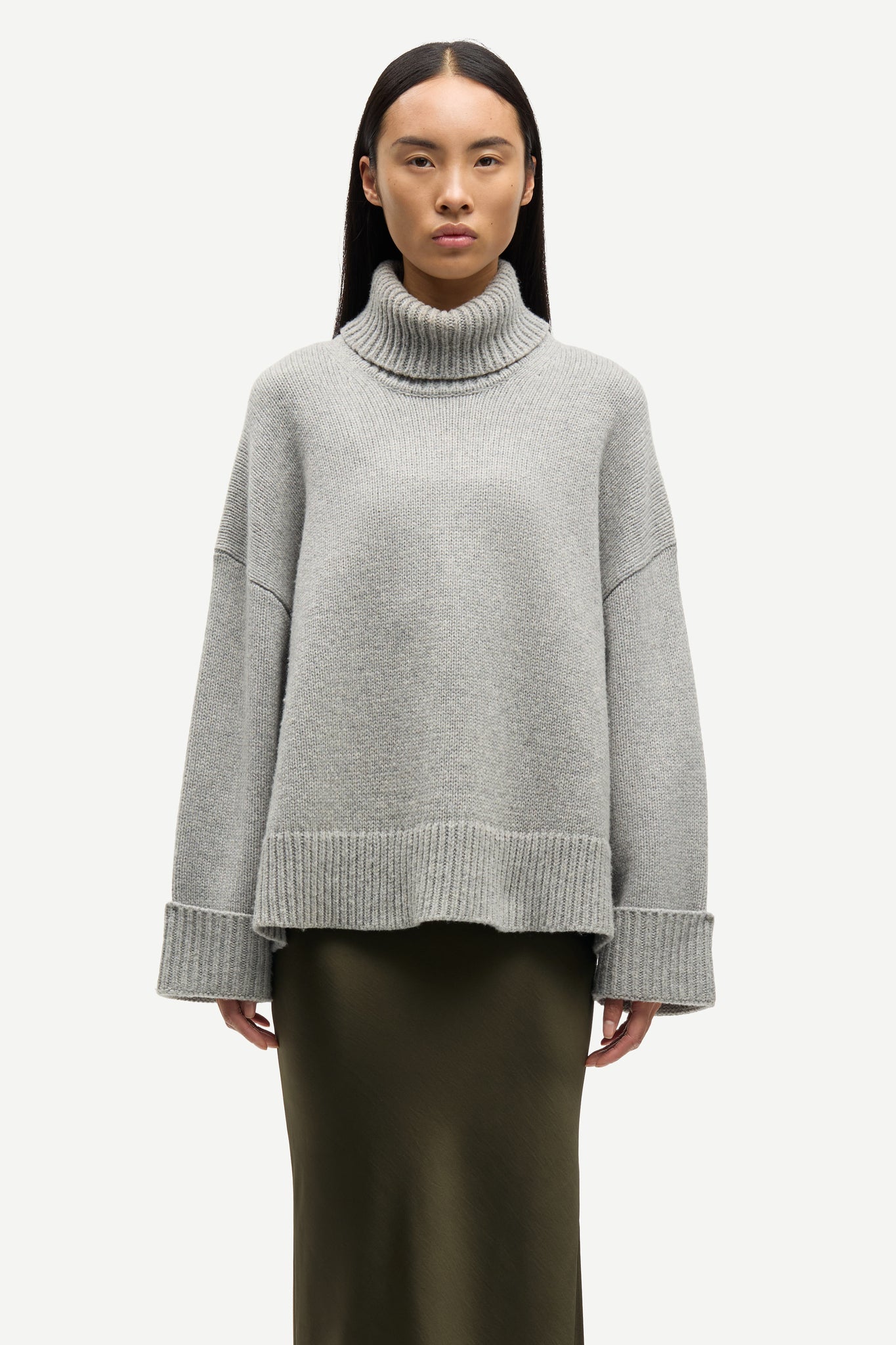 Sakeiku turtleneck sweater in grey melange
