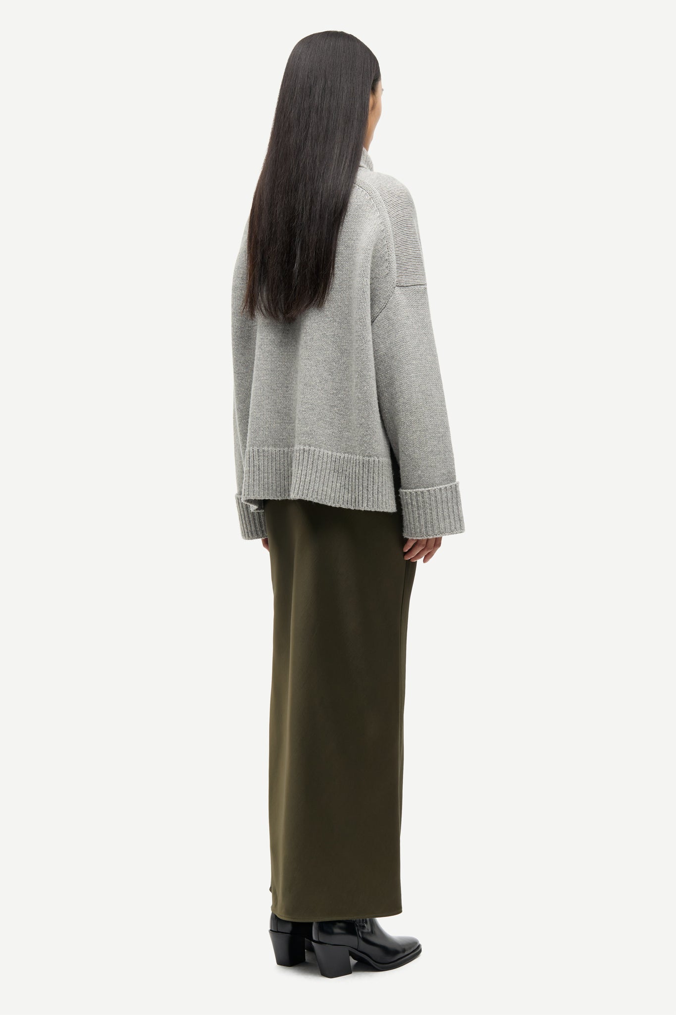 Sakeiku turtleneck sweater in grey melange