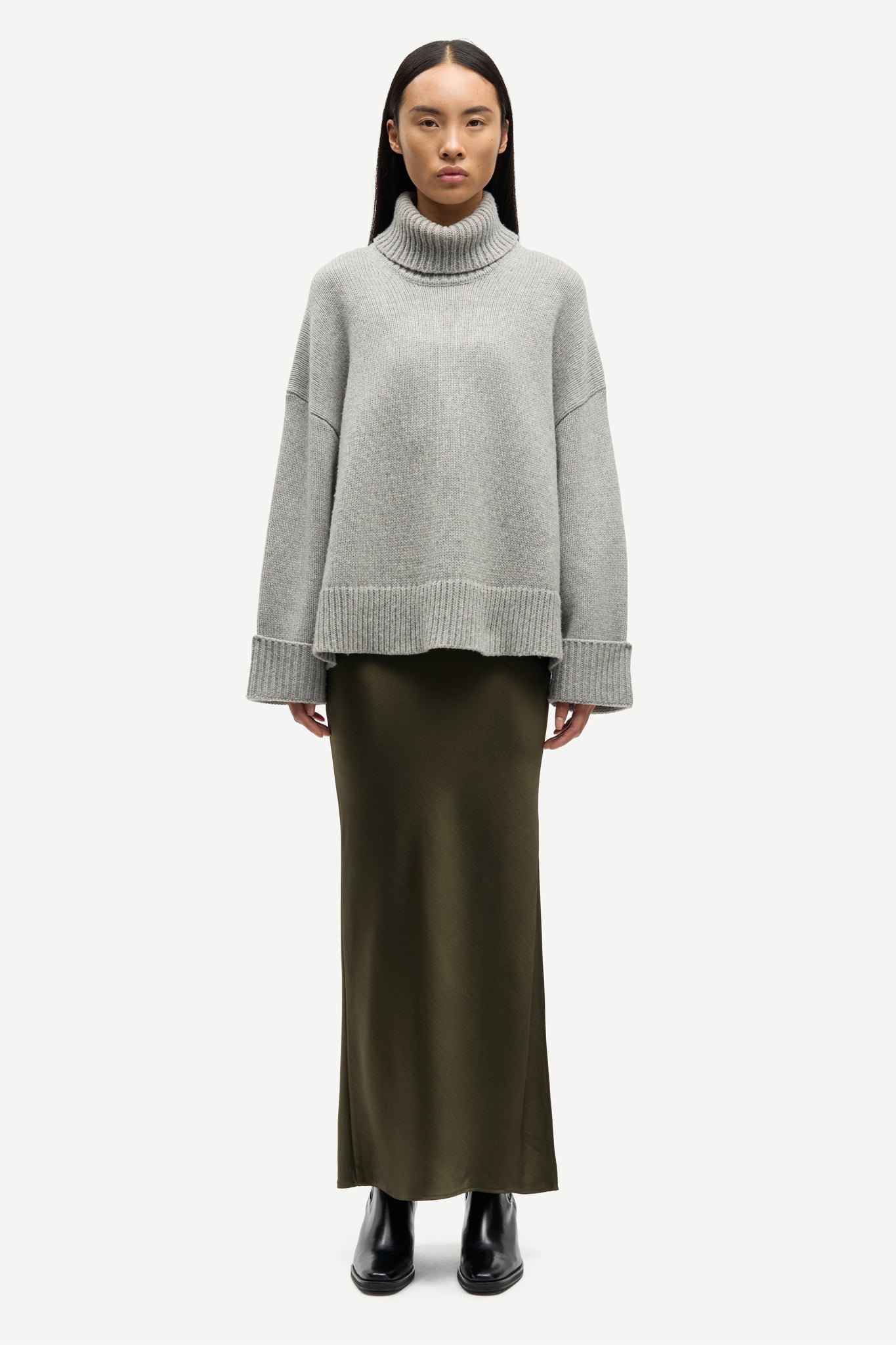 Sakeiku turtleneck sweater in grey melange