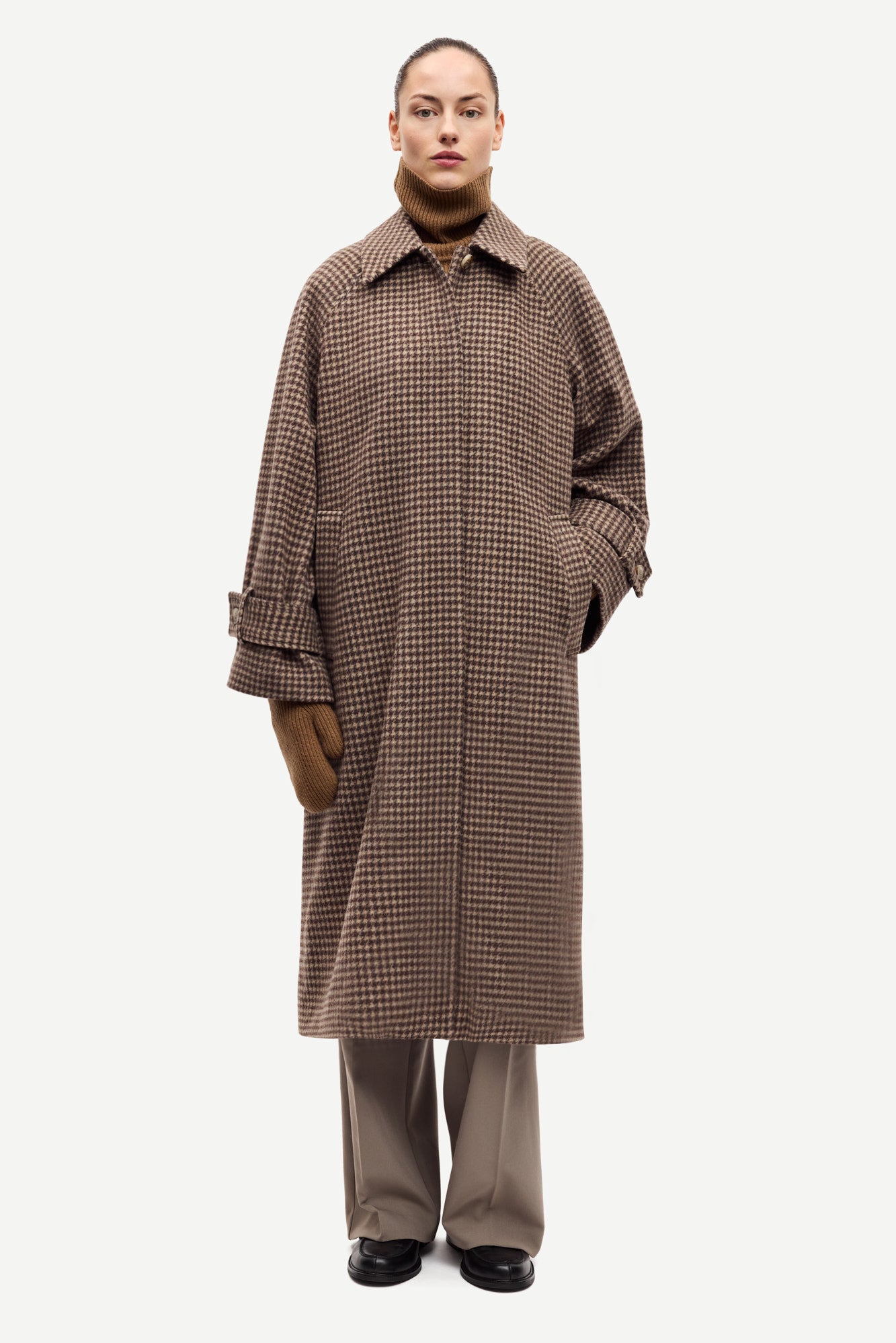 Alma wool coat in brown pattern