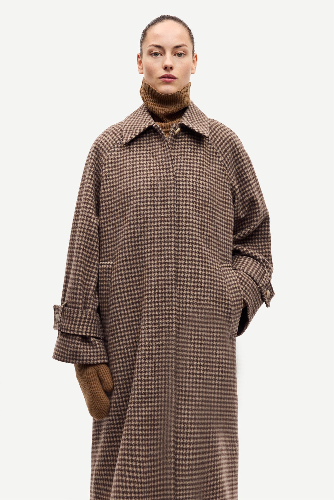 Alma wool coat in brown pattern