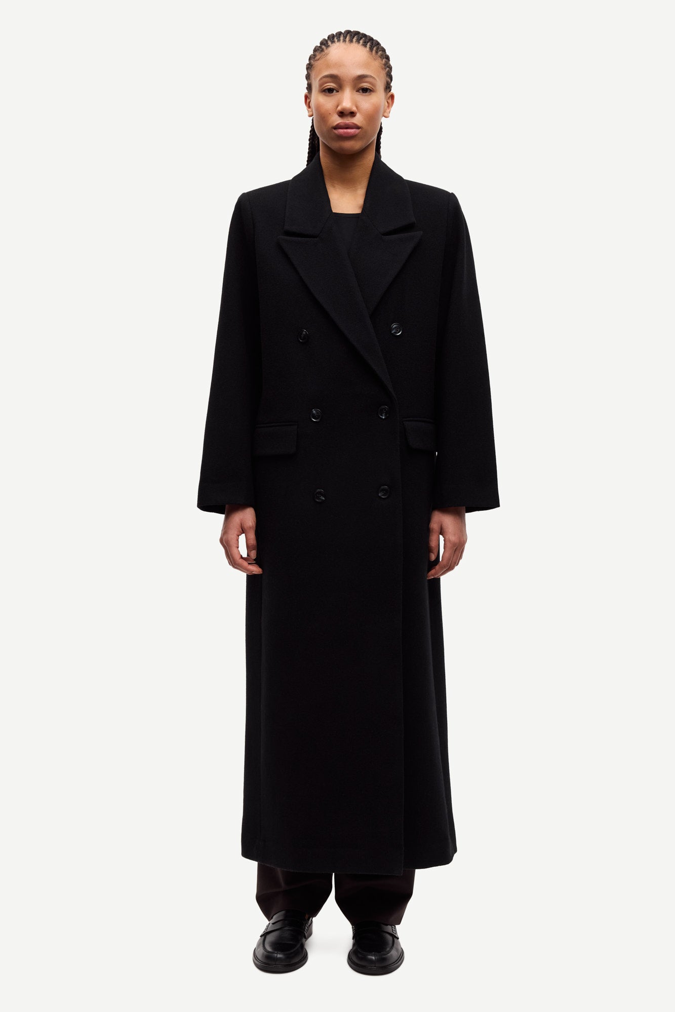 Sajill coat in black