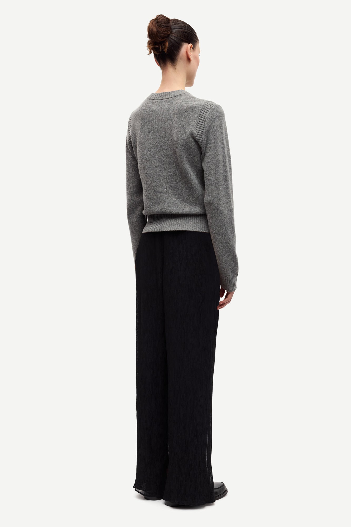 Saelif short cardi in dark grey