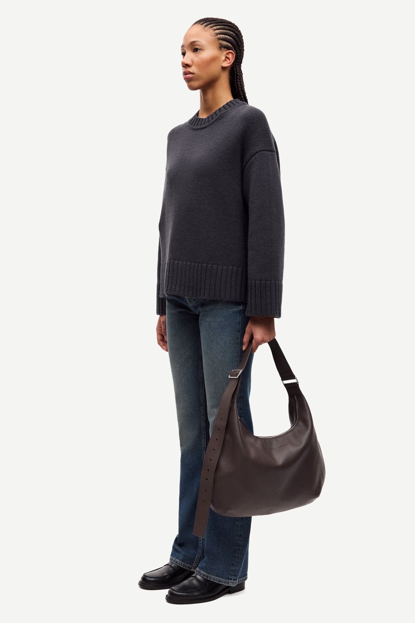 Sakeiku sweater in charcoal art