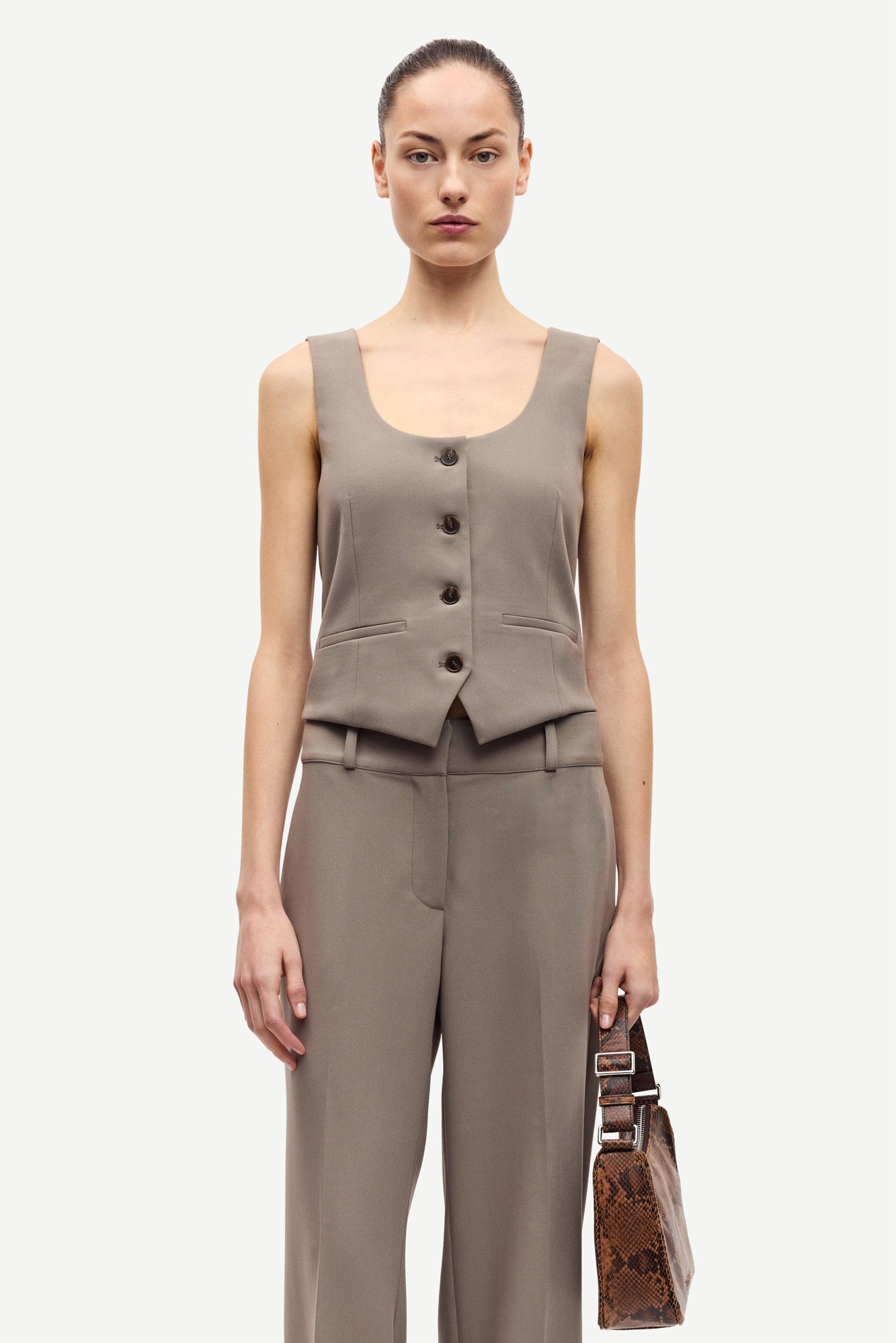 Salaney vest dark aluminium