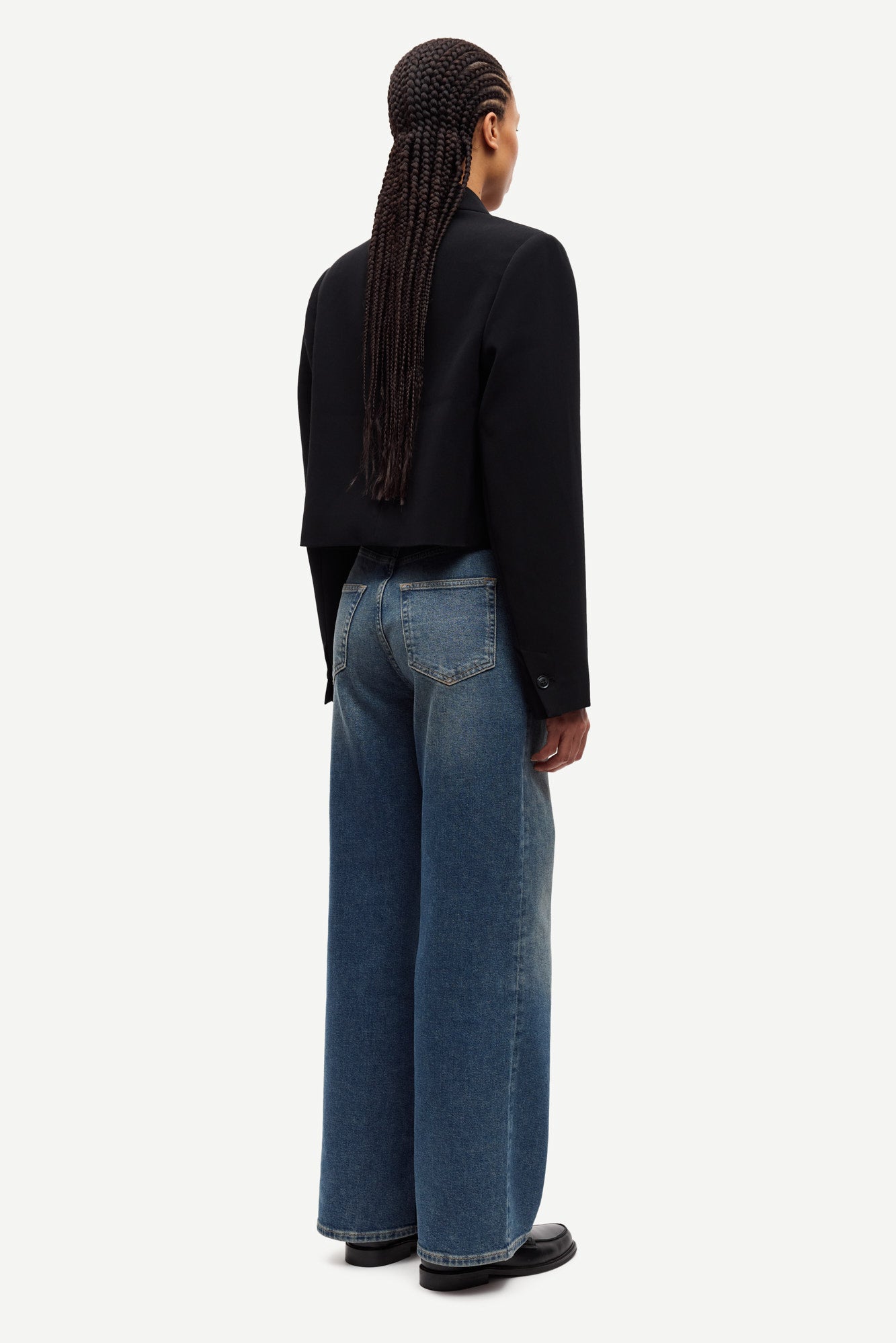 Salaney blazer in black
