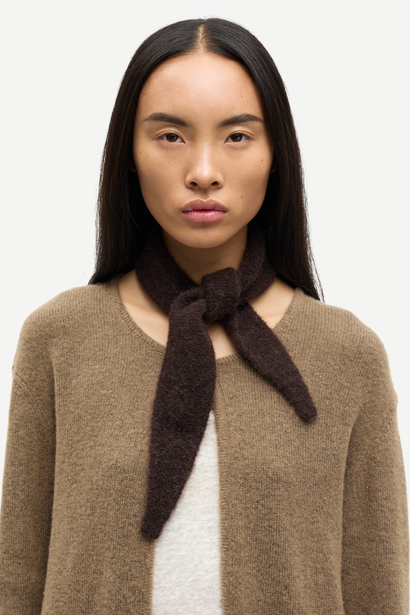 Sanor diamond scarf in black coffee