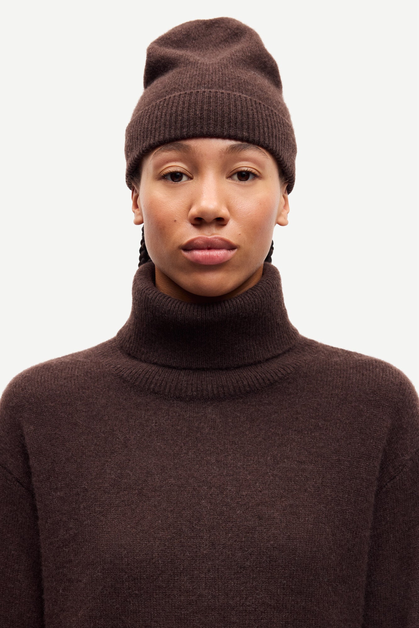 Alpaca beanie in black coffee