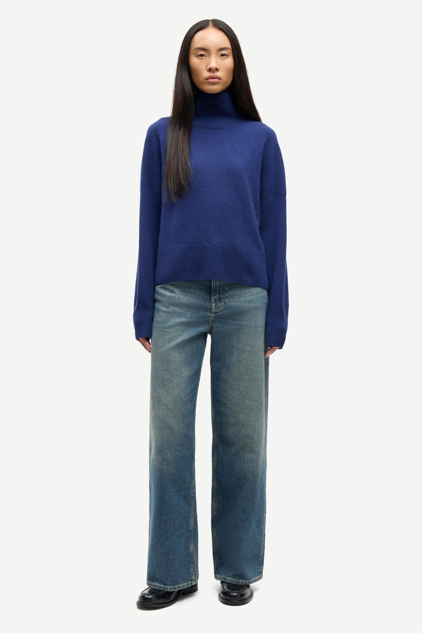 Nola turtleneck in medieval blue