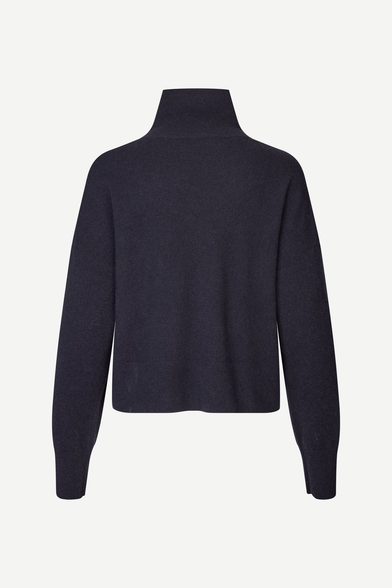Nola turtleneck in salute