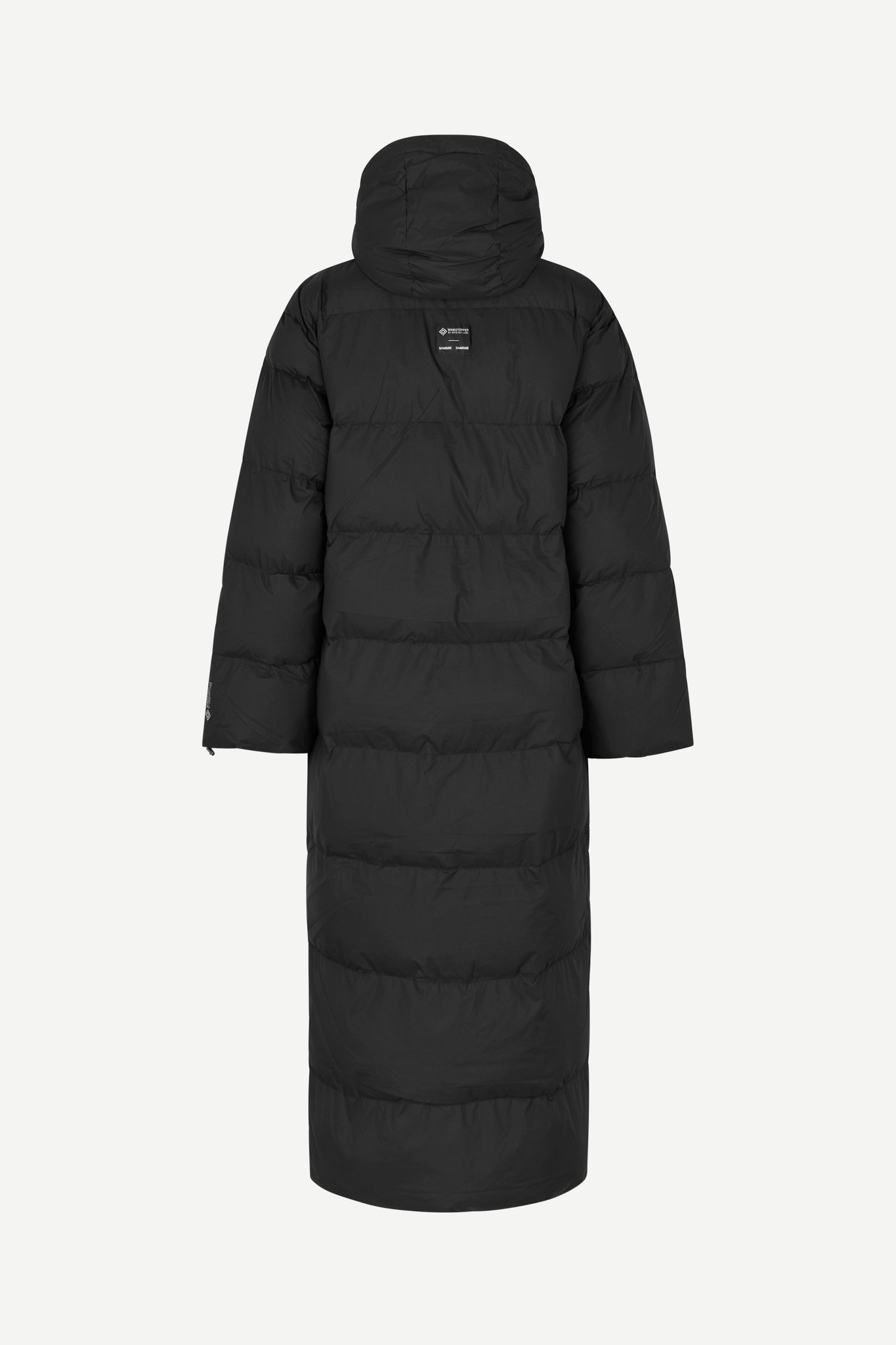Sahanadi puffer coat in black