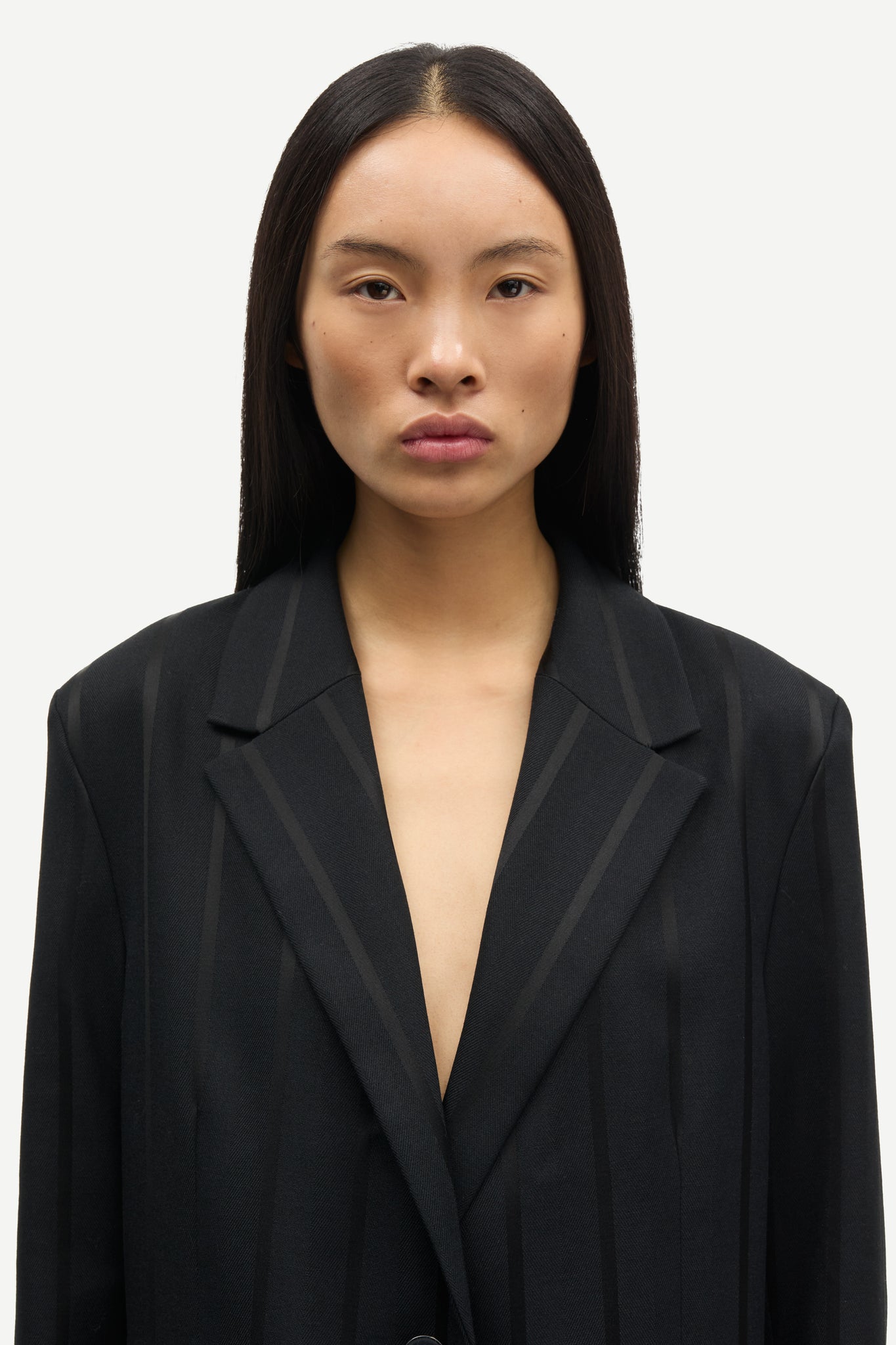 Sahaven blazer in black