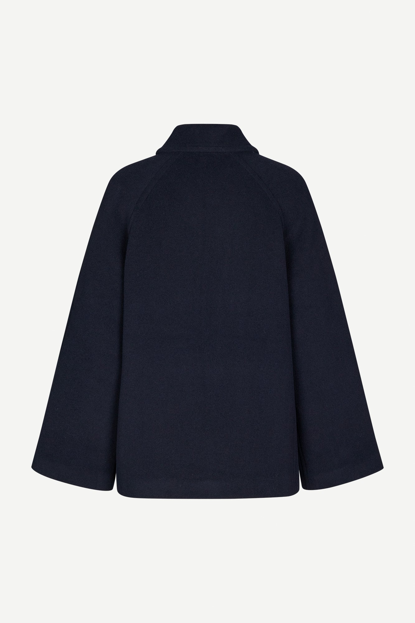 Alma jacket in salute