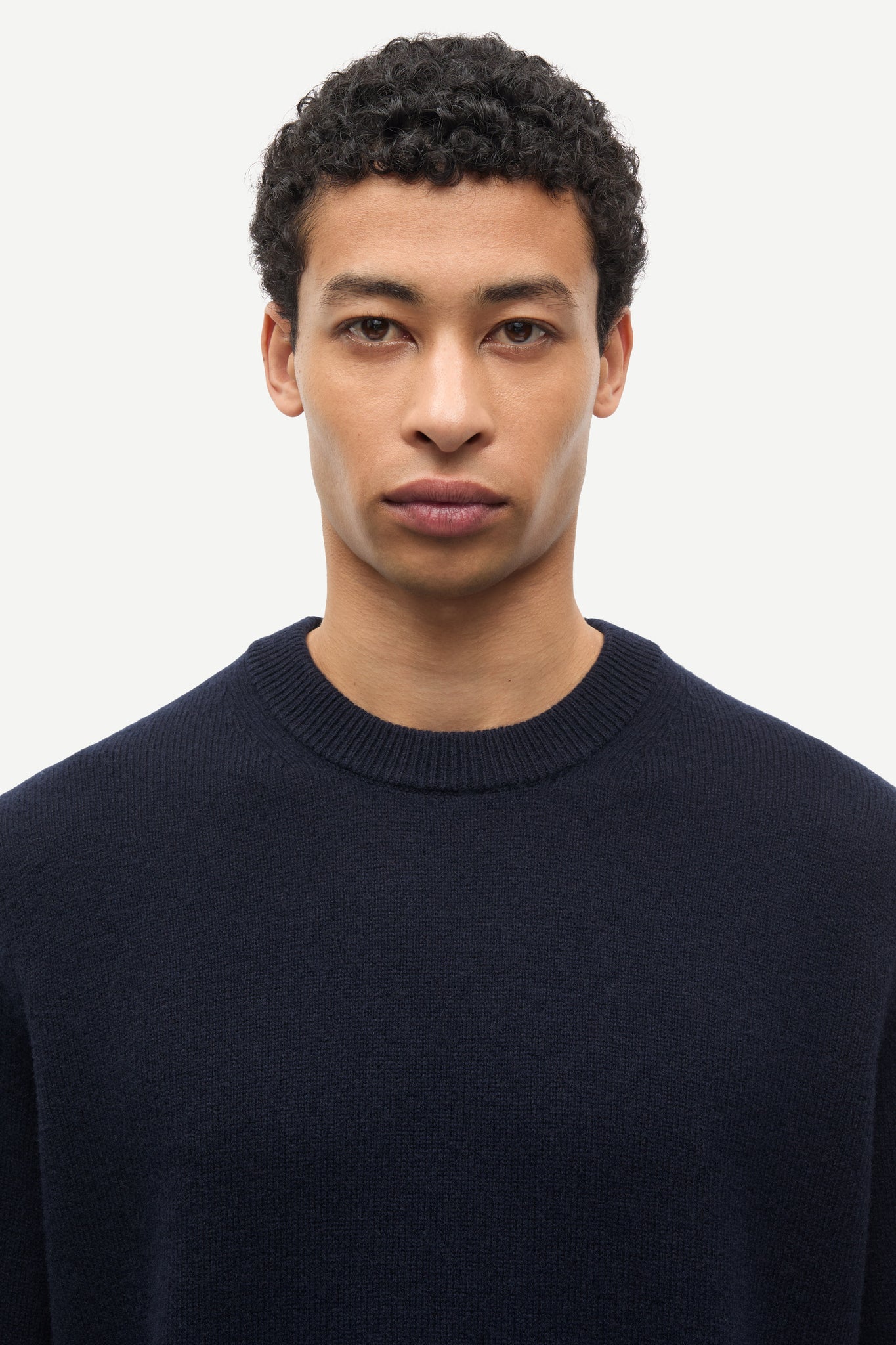 Isak knit sweater in salute