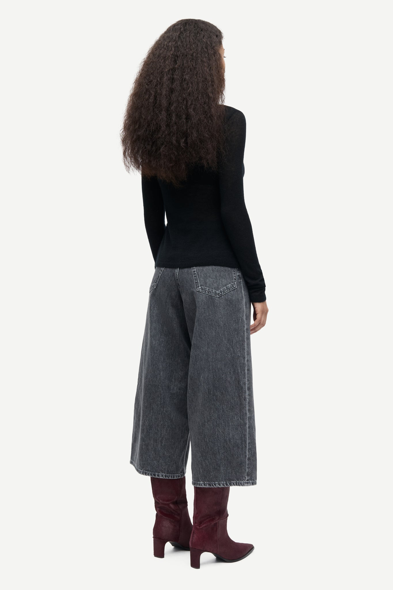 Sarose cardigan in black