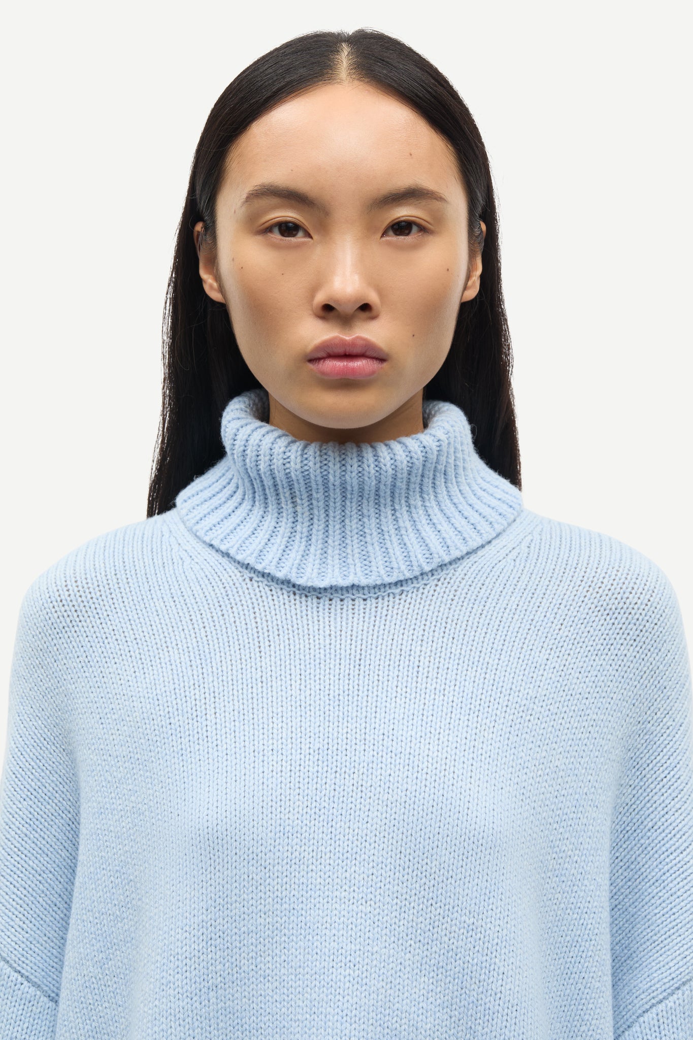 Sakeiku turtleneck in cashmere blue