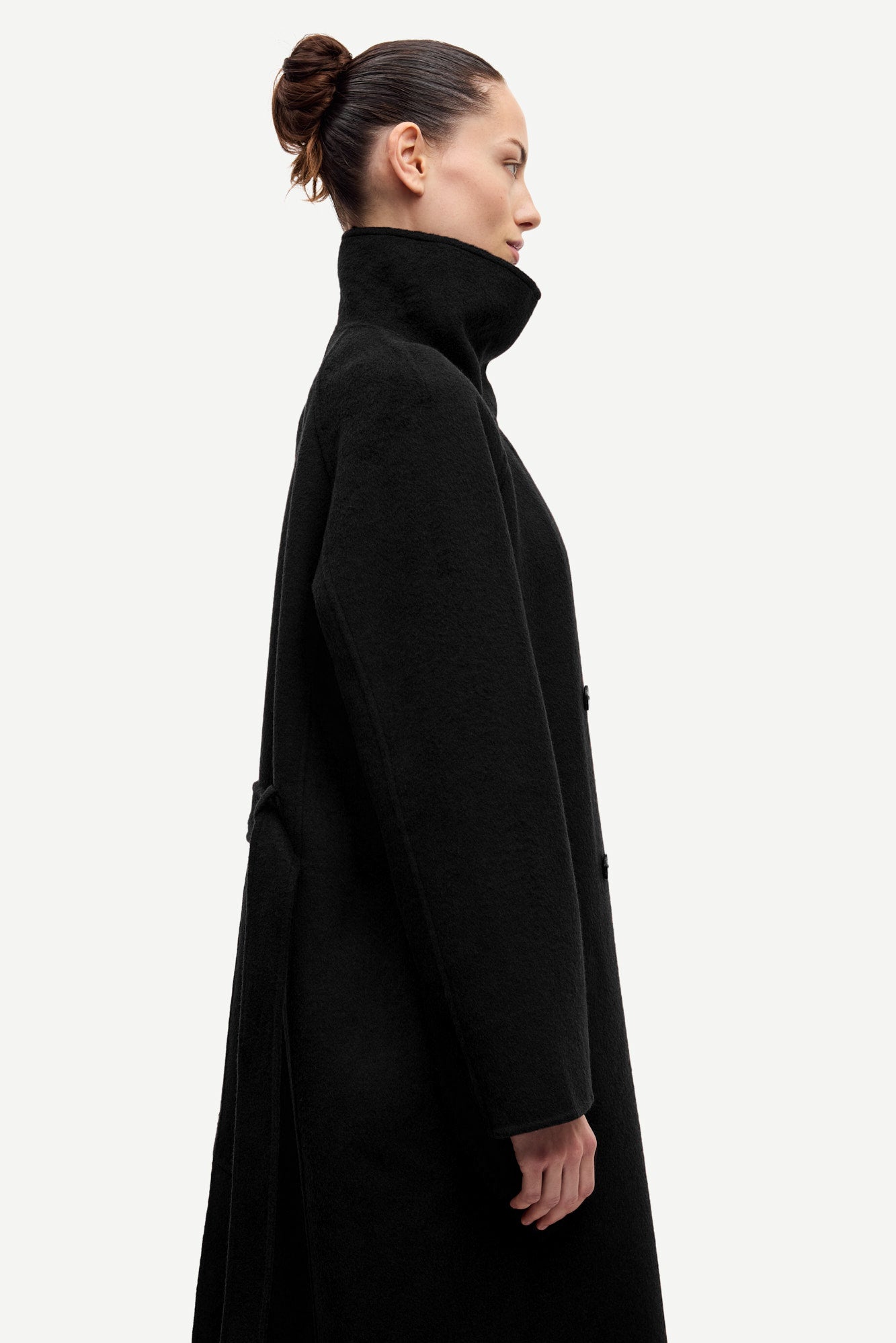 Sahanne coat in black