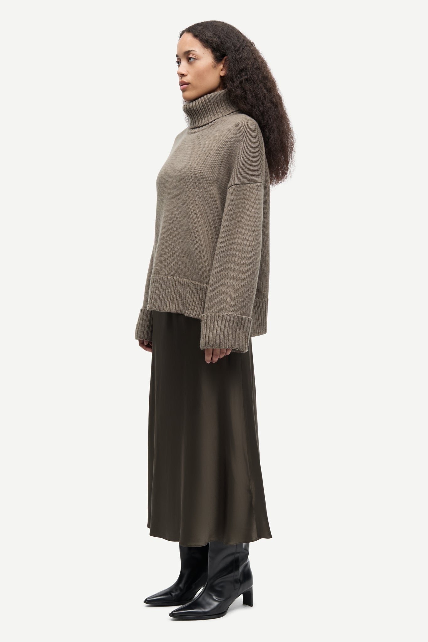 Sakeiku turtleneck in bungee cord