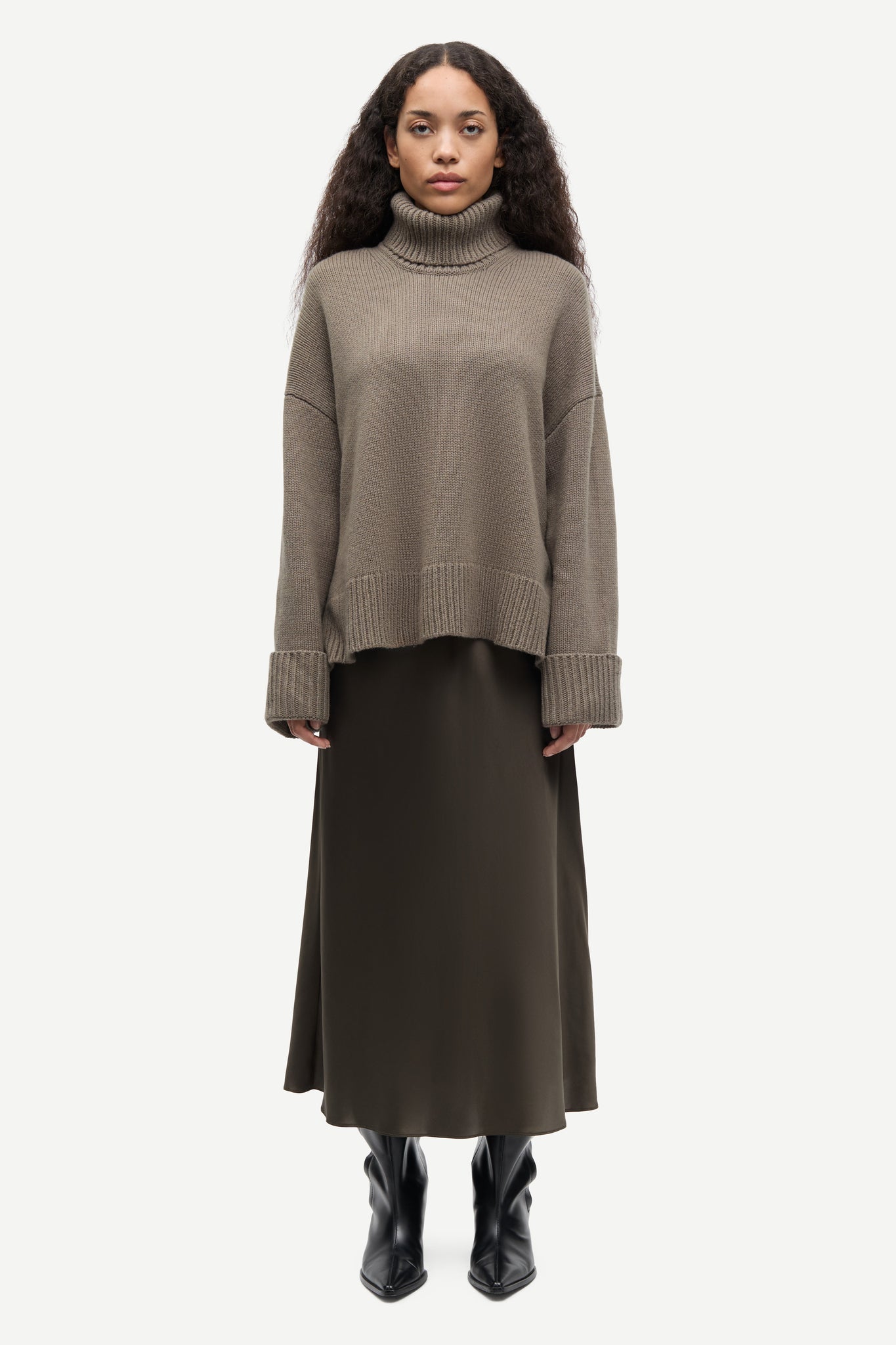 Sakeiku turtleneck in bungee cord