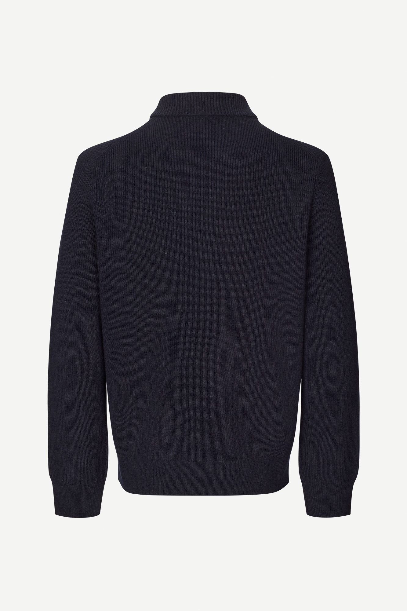 Saisaks HZ Polo in salute