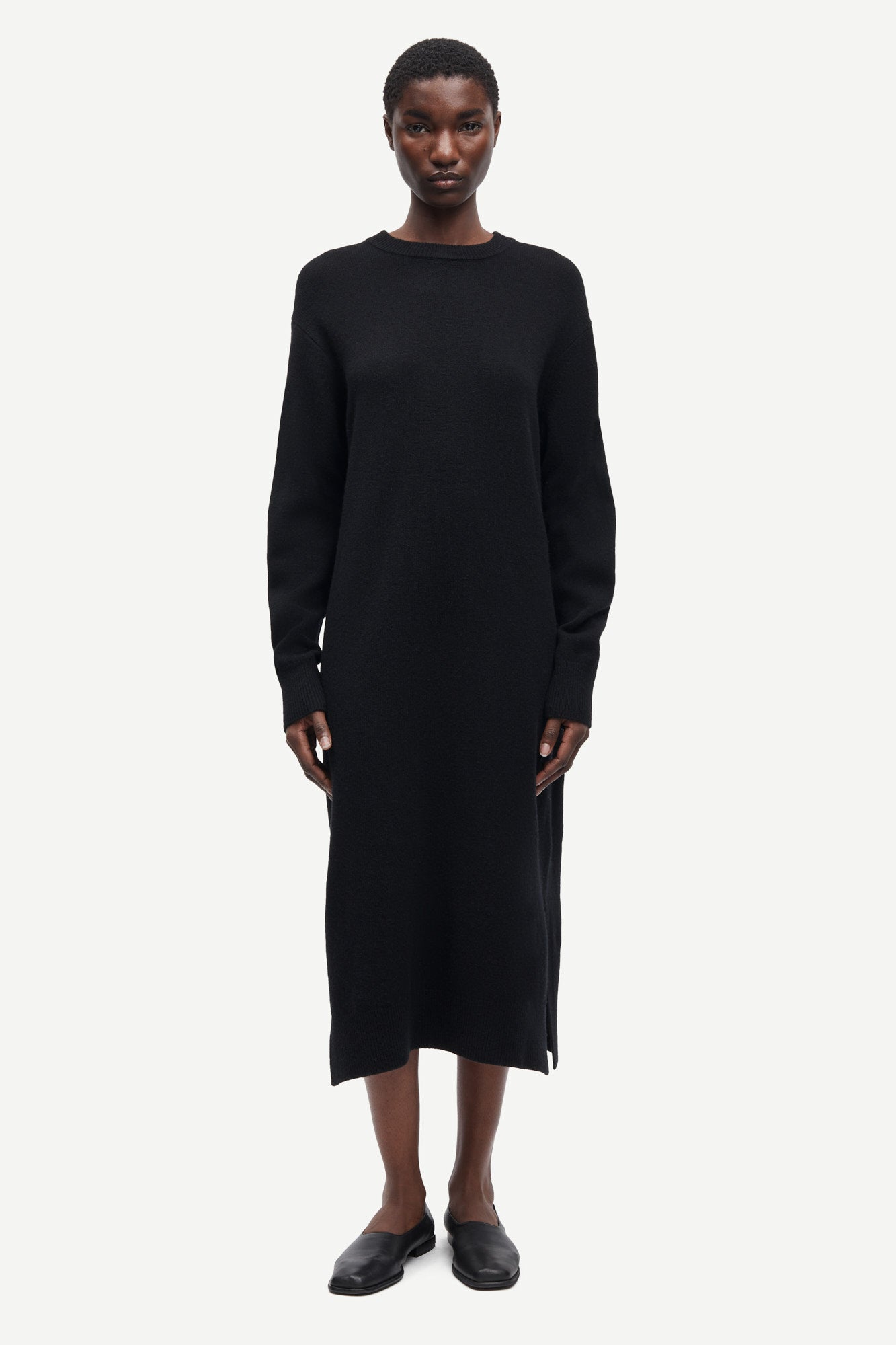 Merino wool dress in black