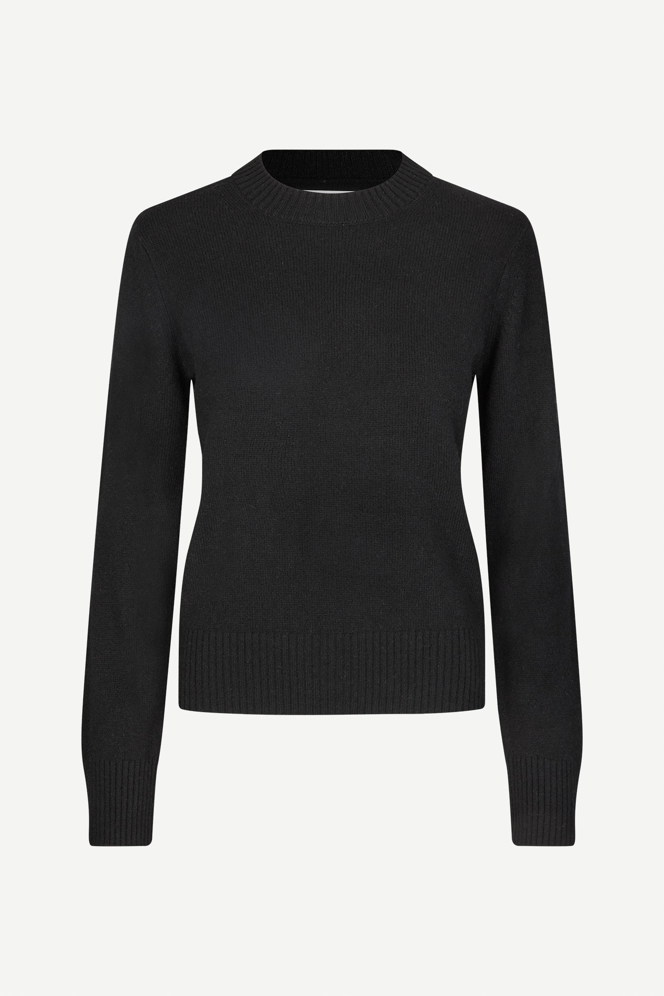 Pure merino knit sweater in black