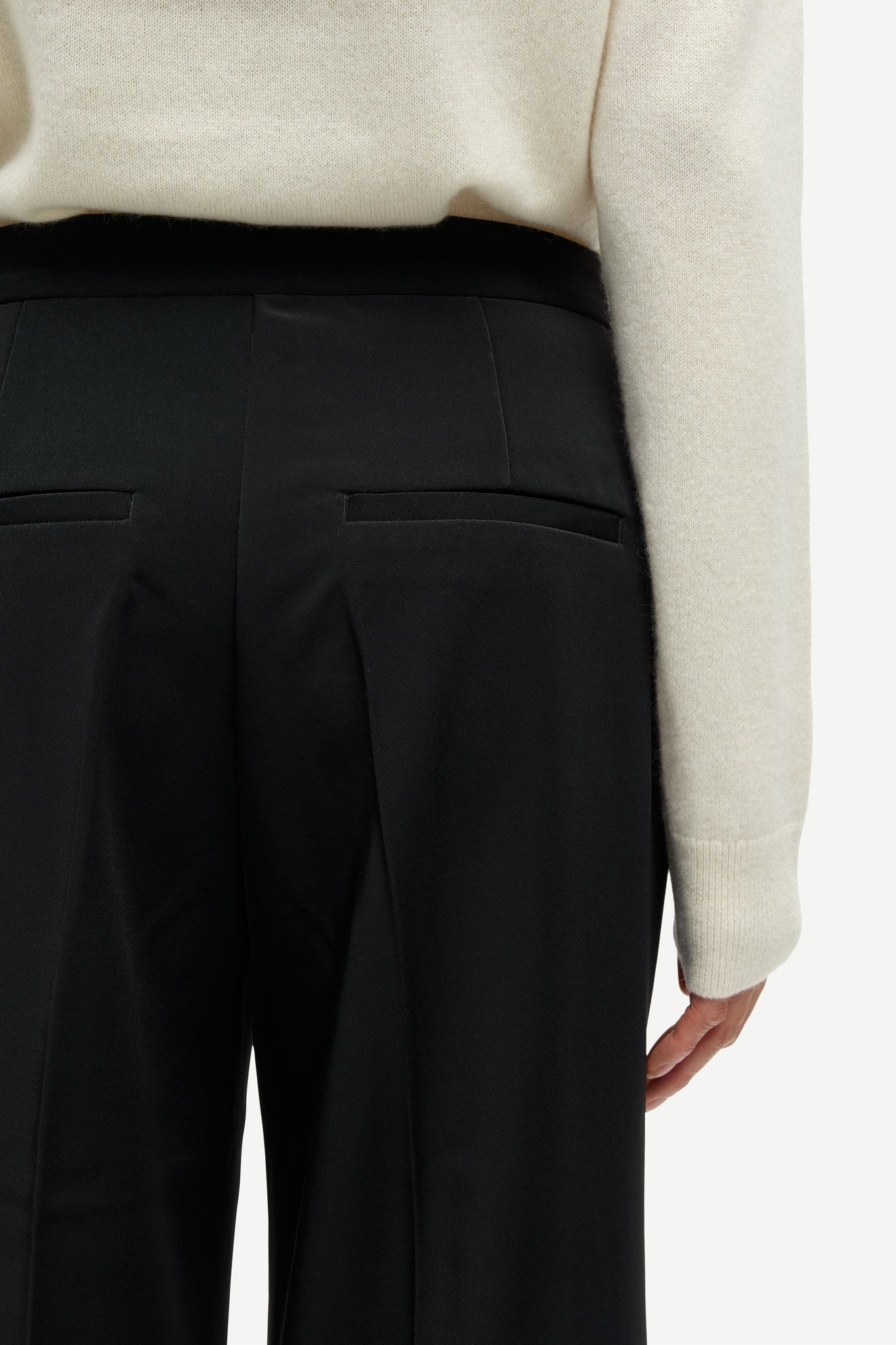 Perfect wide leg trousers in black