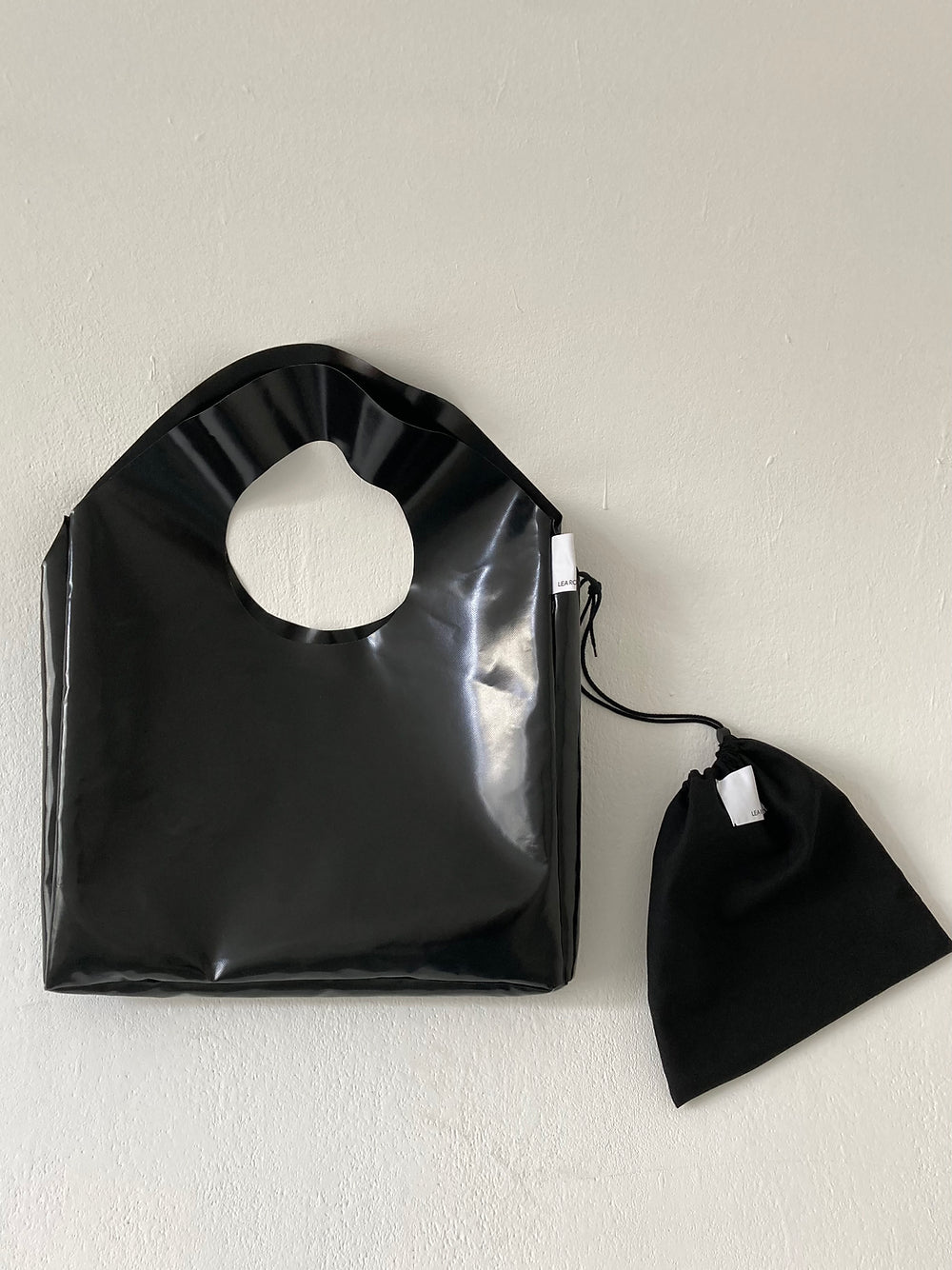 Bag Nr 10 by Lea Roesch - black