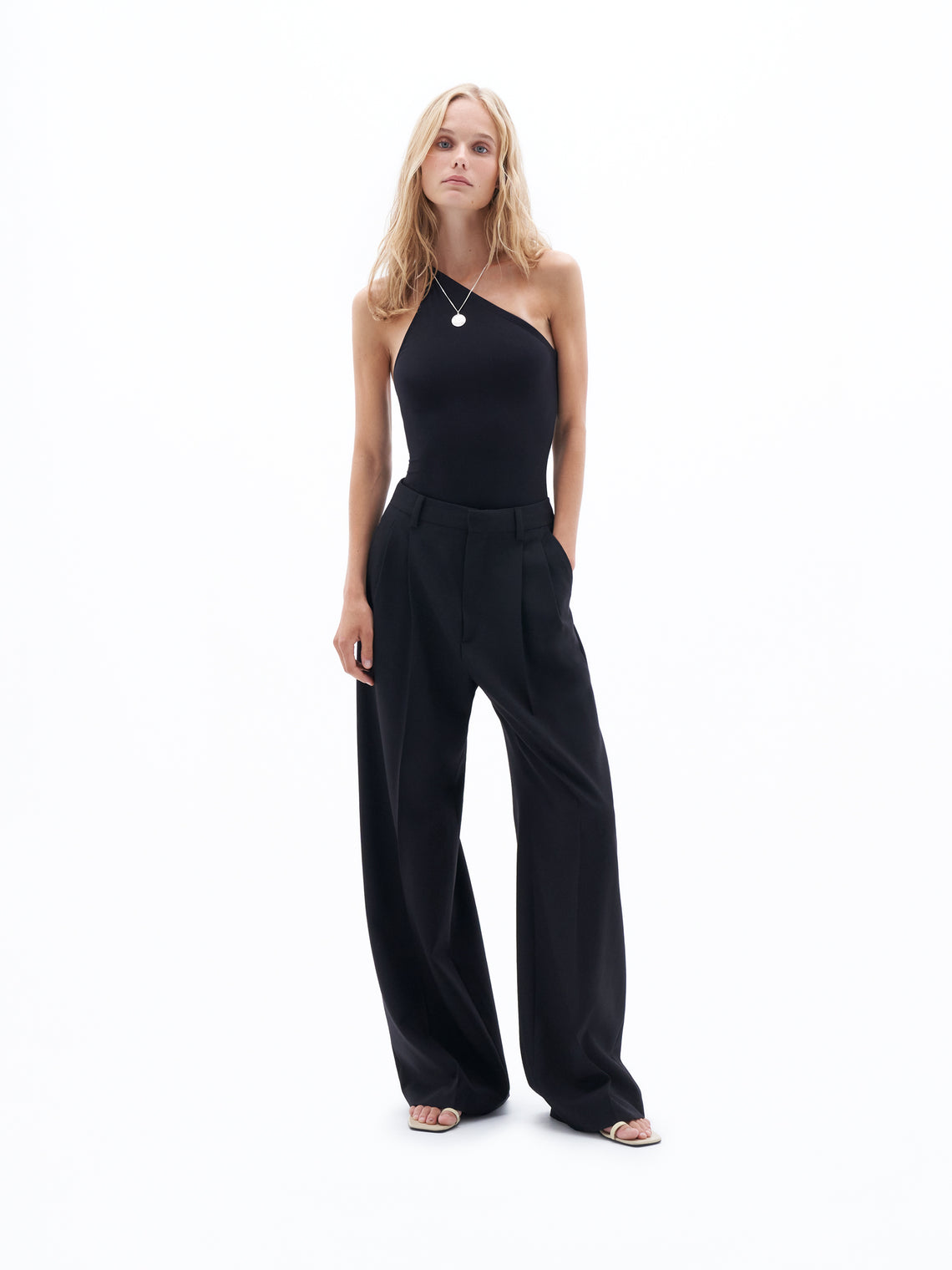 Darcey wool trousers in black by Filippa K – BEYOND STUDIOS